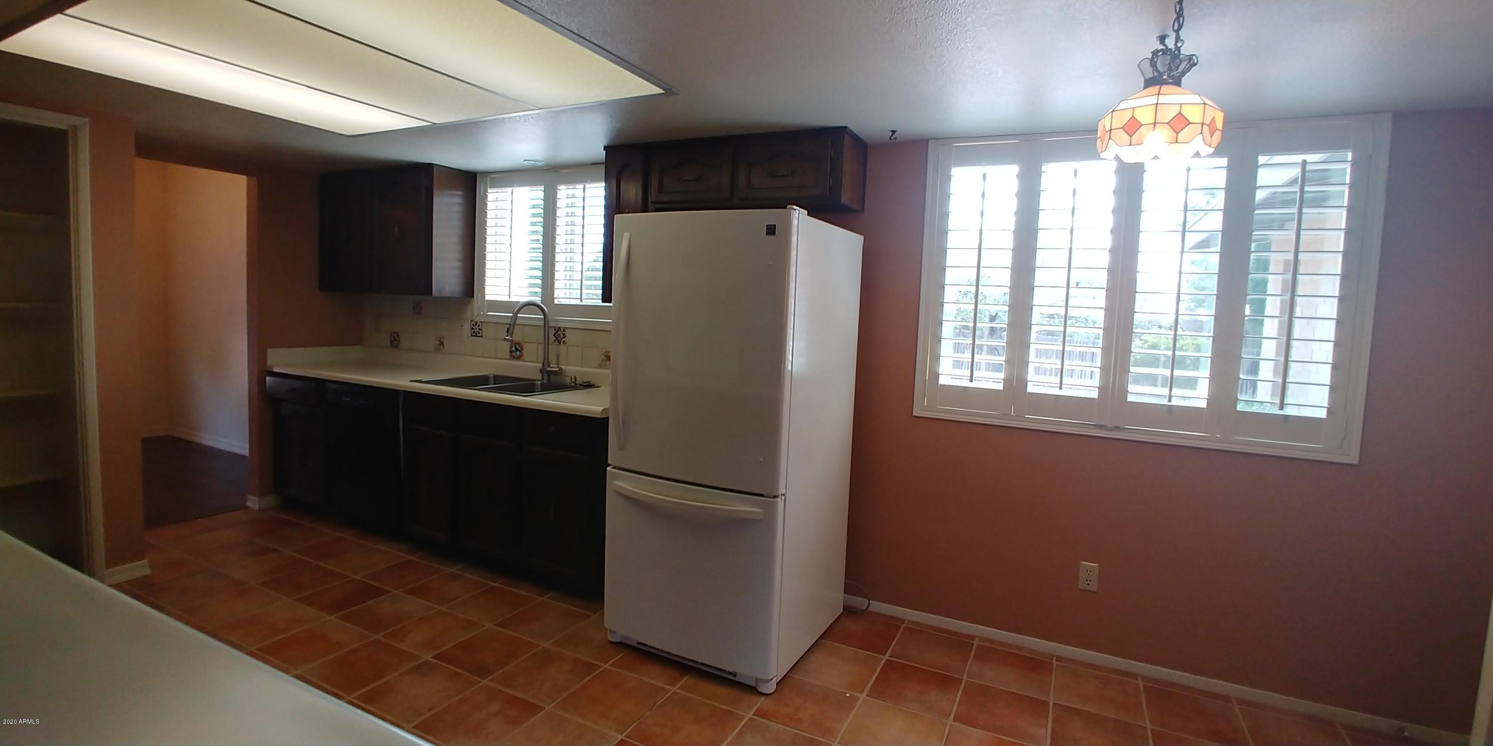 TOWN & COUNTRY ESTATES UNIT 11 - Residential