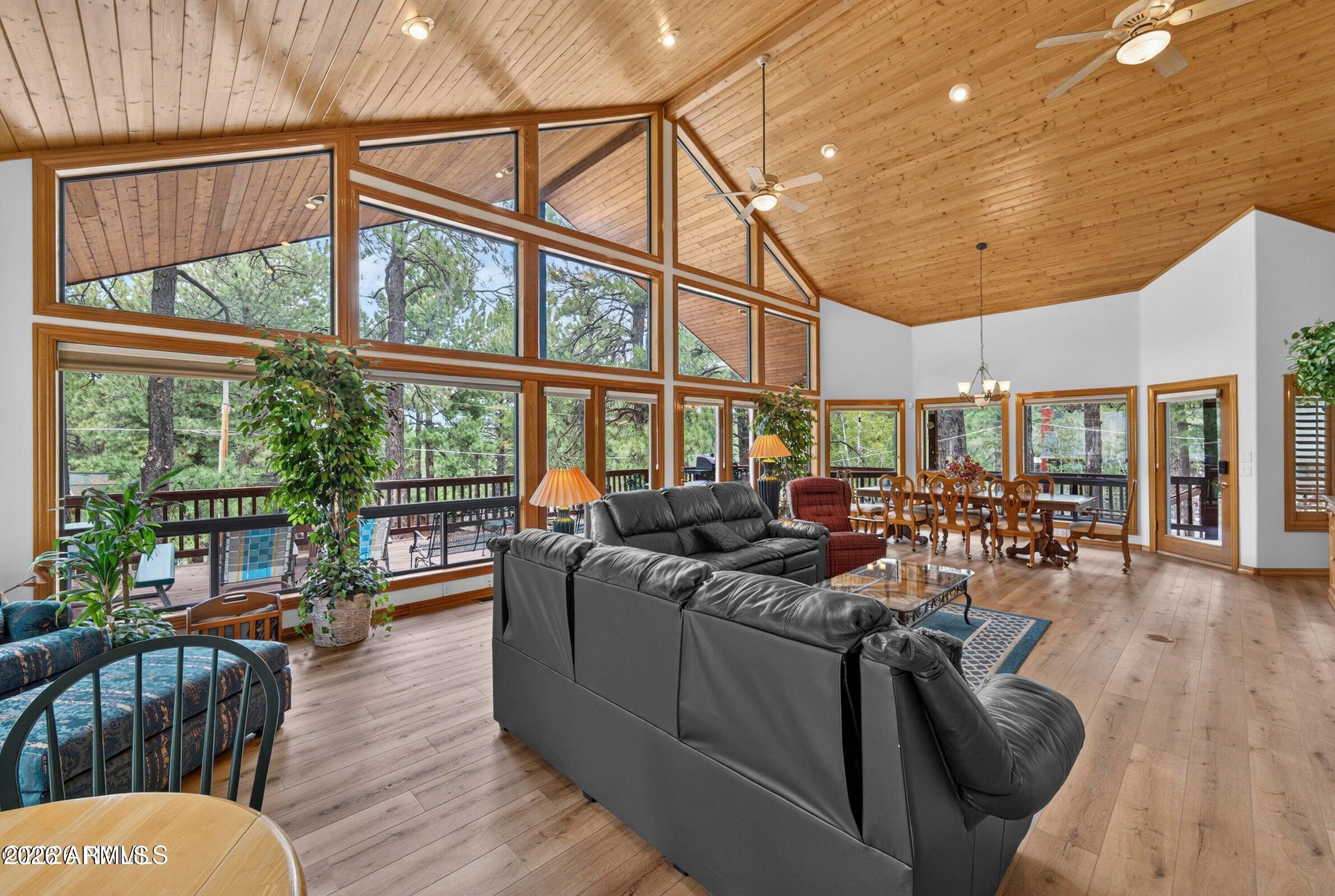 3237 Toho Trail