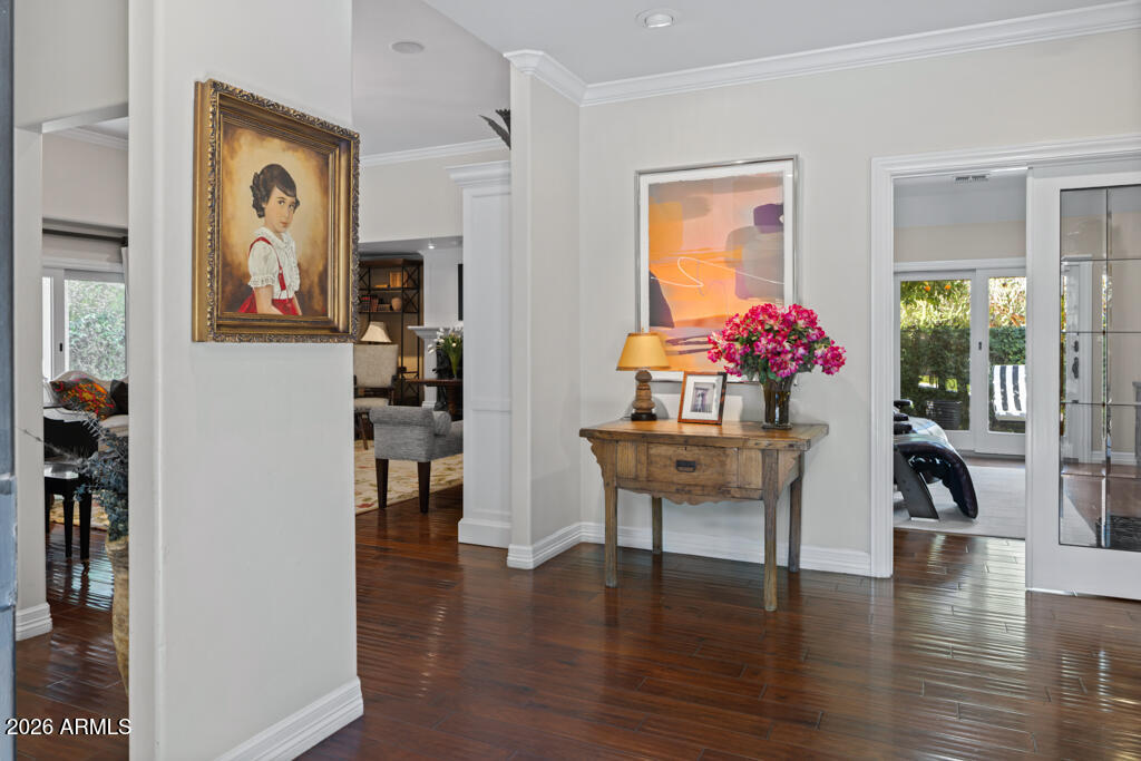 2126 E Pasadena Avenue