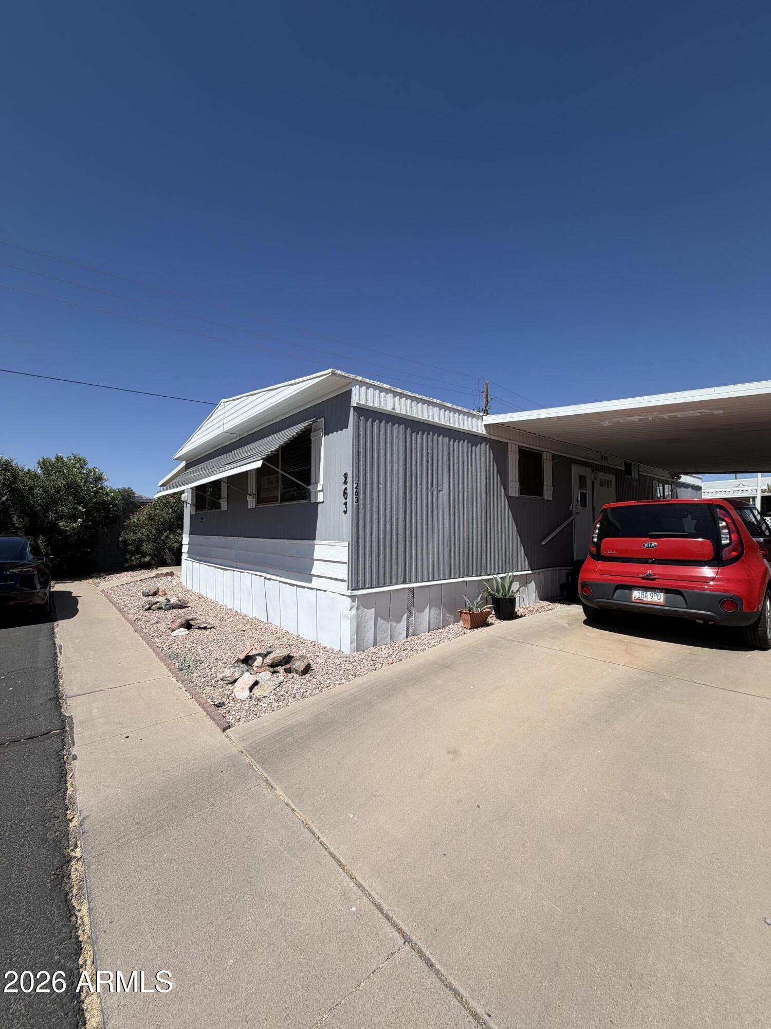 9501 E Broadway Road 263