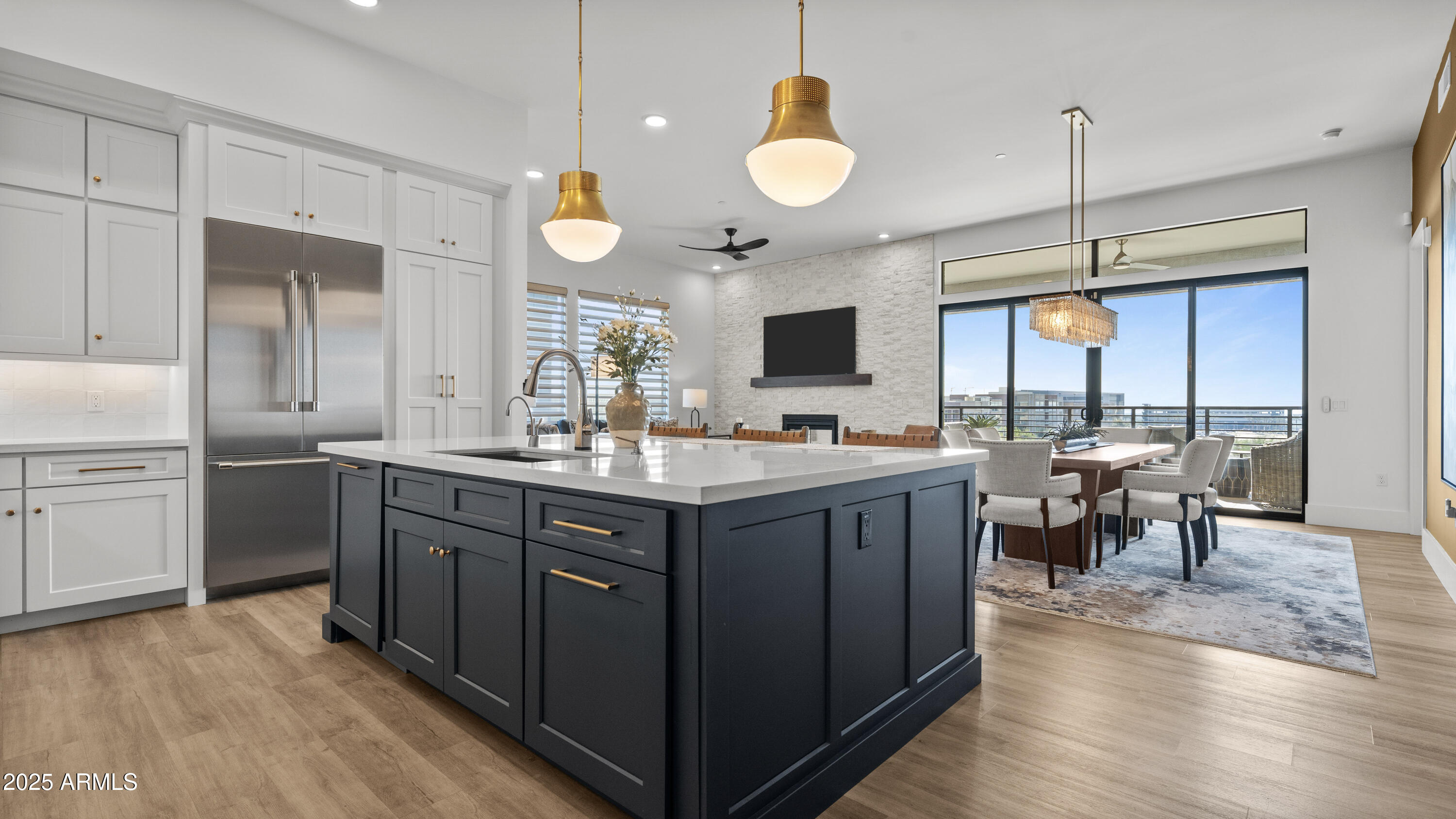 5250 E DEER VALLEY Drive 401