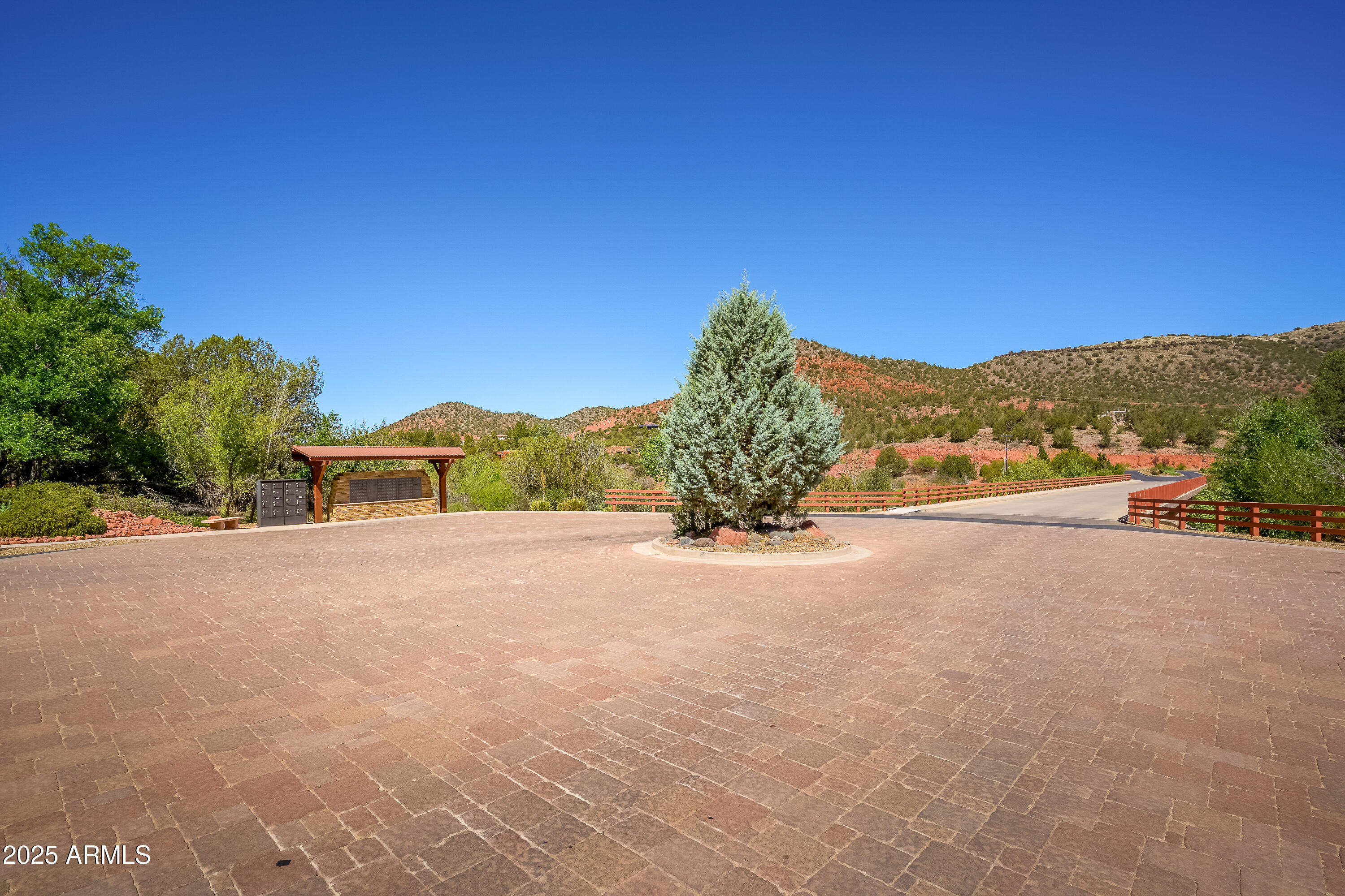 240 Cross Creek Circle 40819109