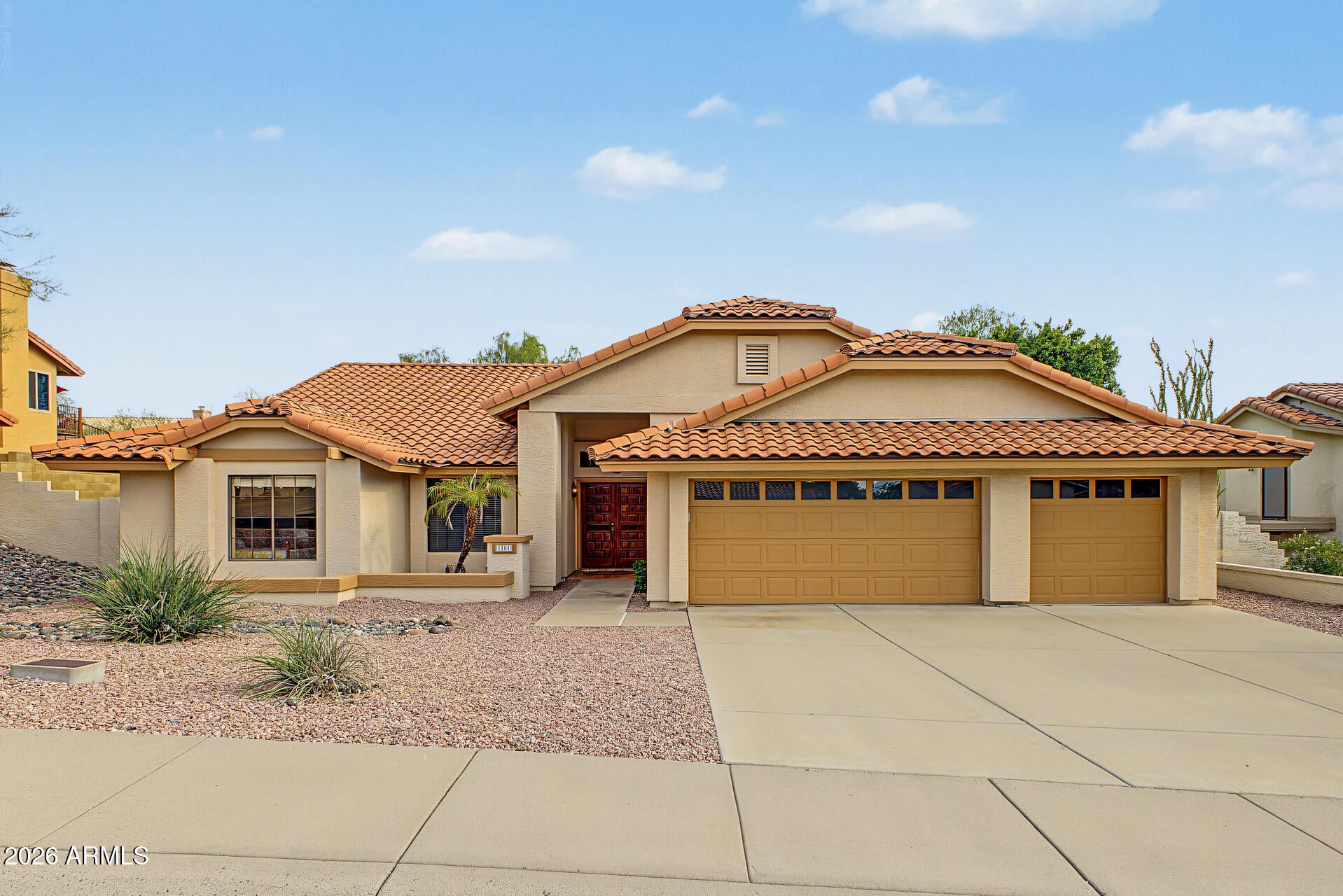 1101 E BRAEBURN Drive