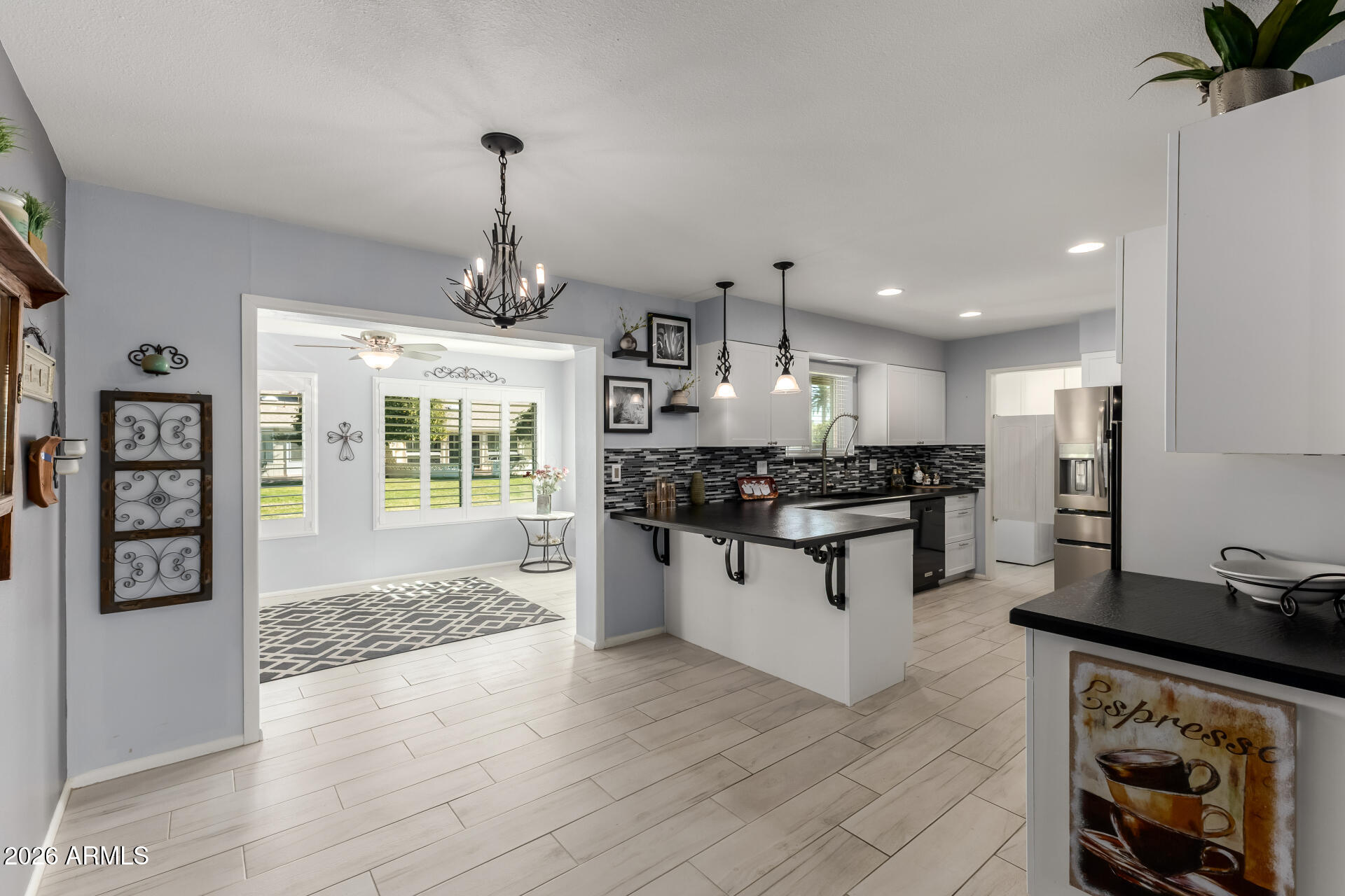 10502 W ROUNDELAY Circle