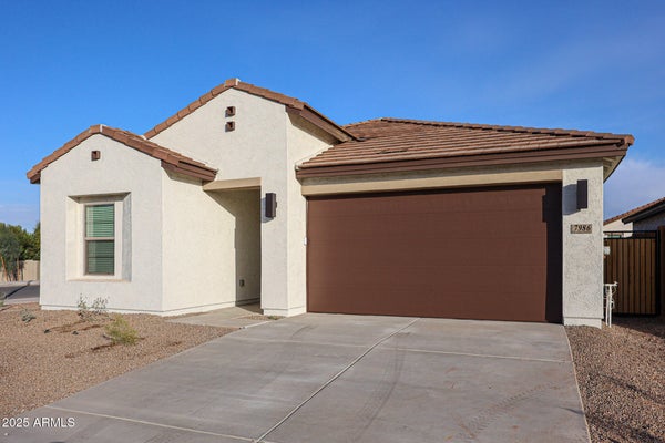 7986 W FRIER DR, GLENDALE, AZ 85303 - Image bc3cd2bdb91df663b36b3815382ced01/3412798954
