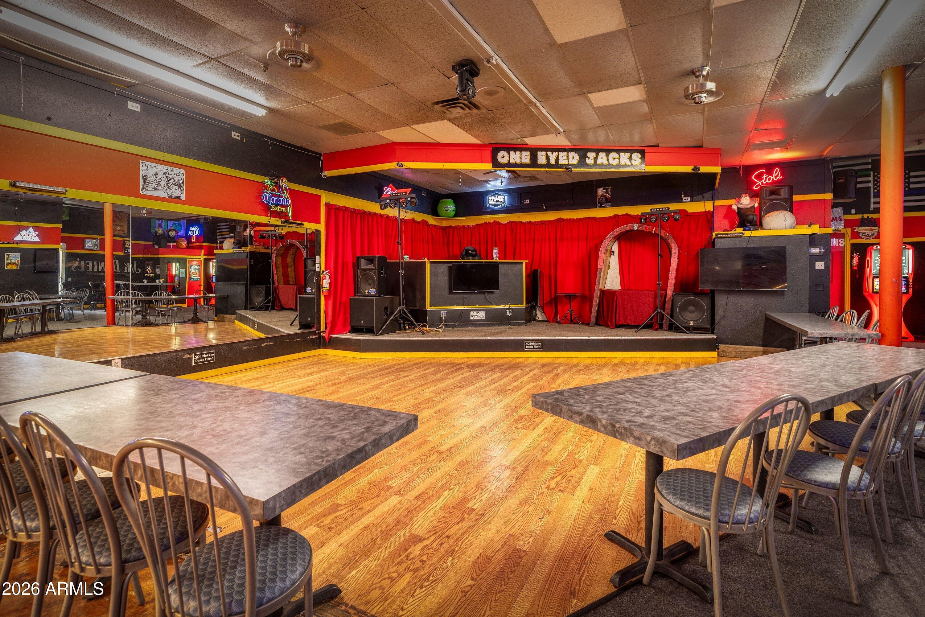 4481 S WHITE MOUNTAIN Road