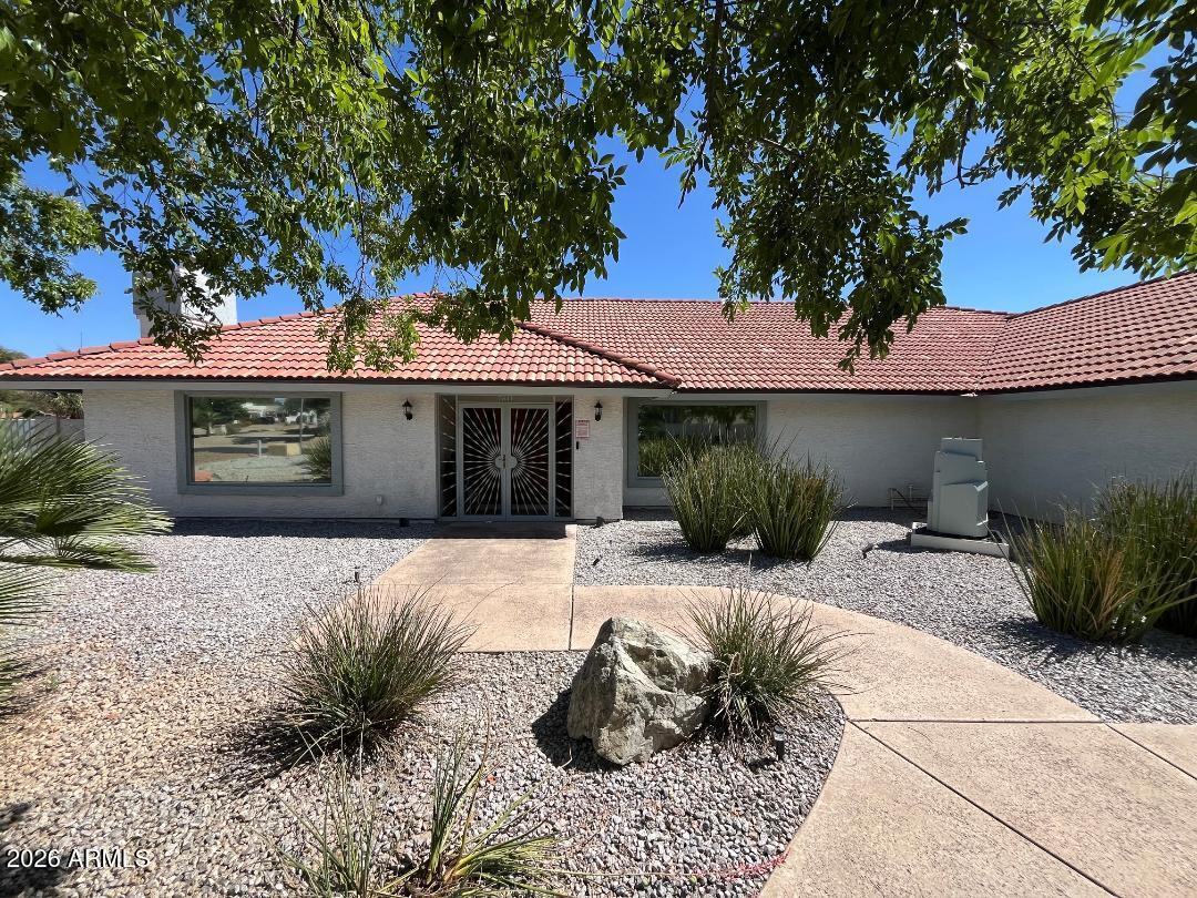 7811 E CHARTER OAK Road