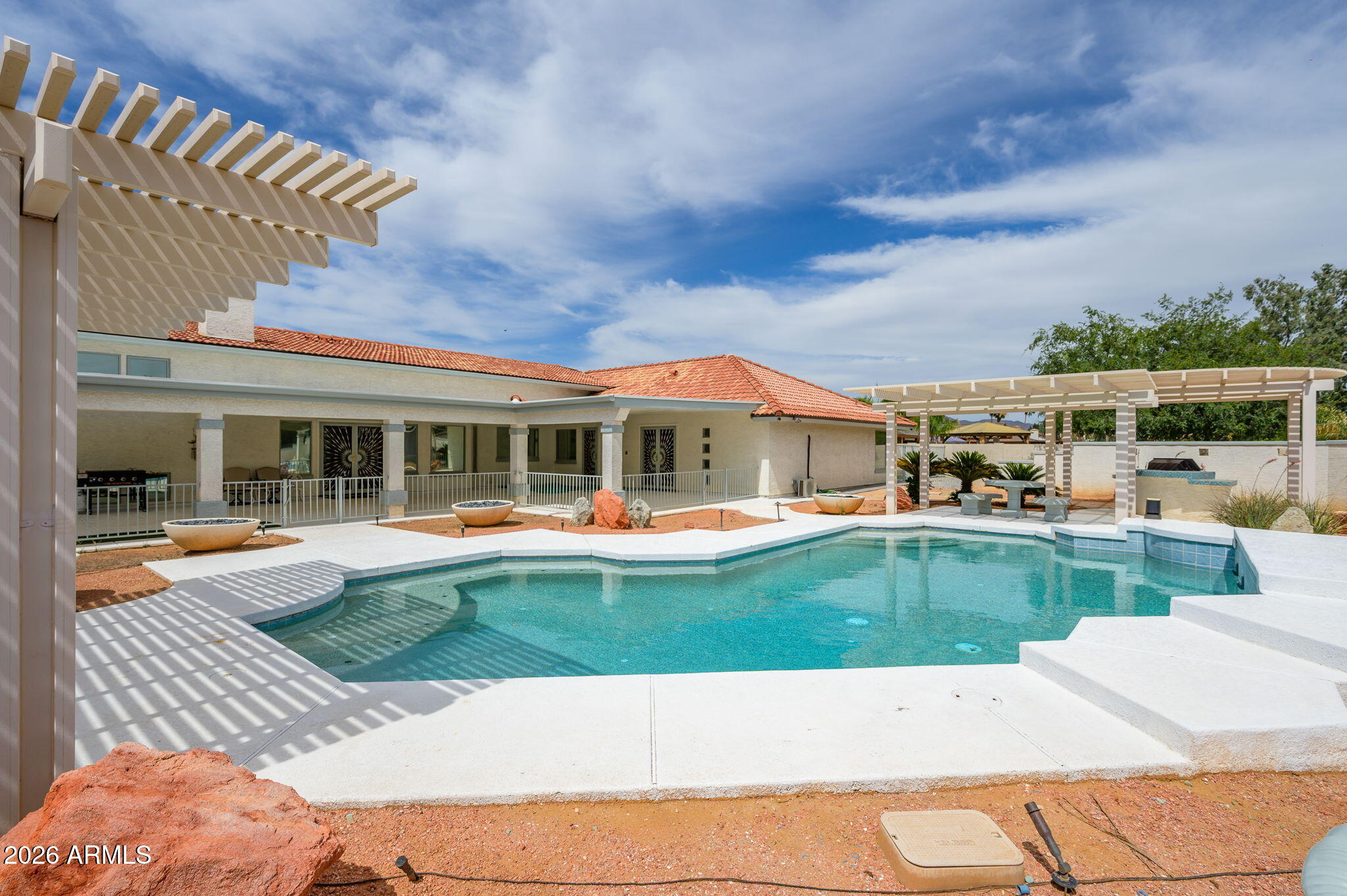 7811 E CHARTER OAK Road