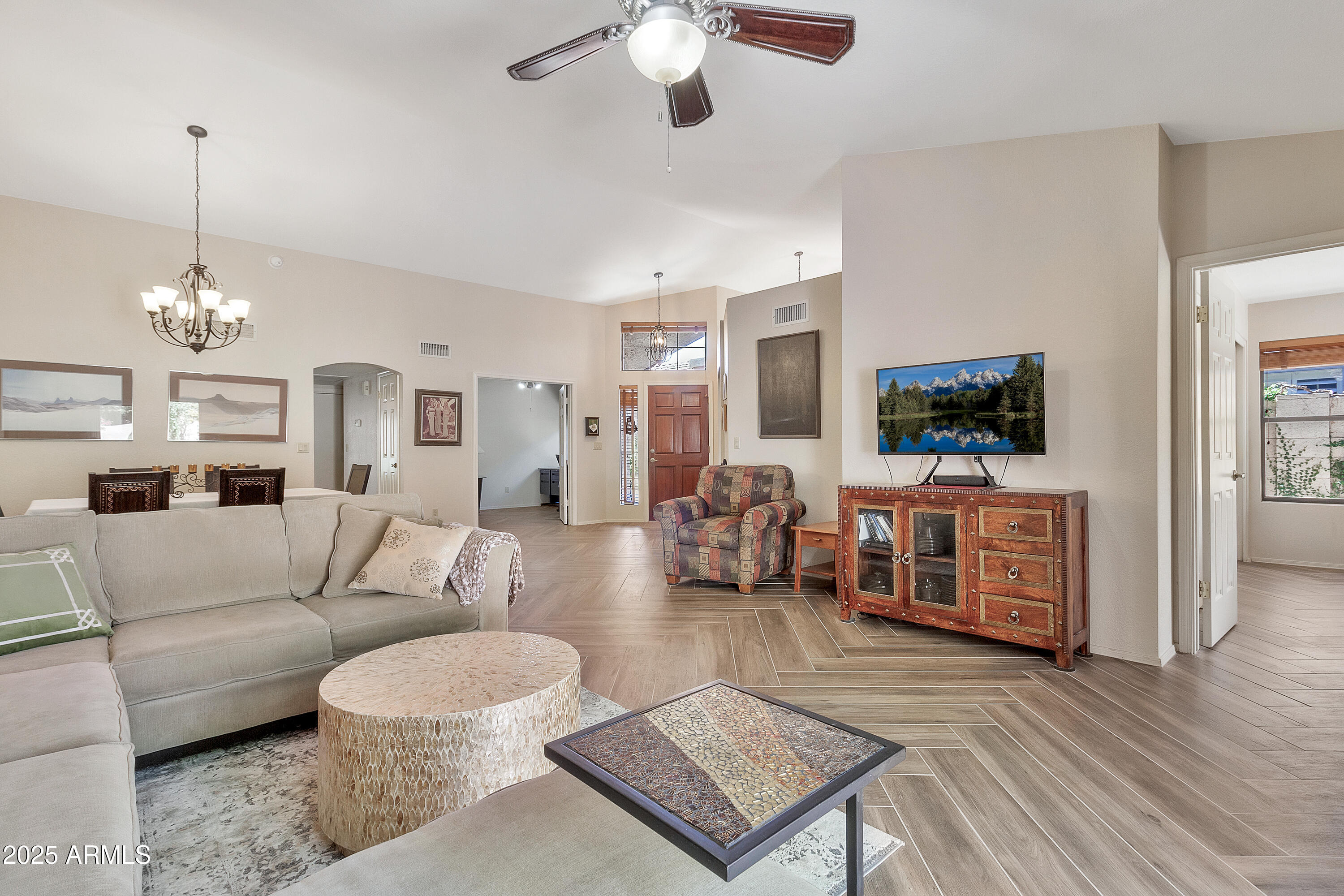 2380 W COMSTOCK Drive