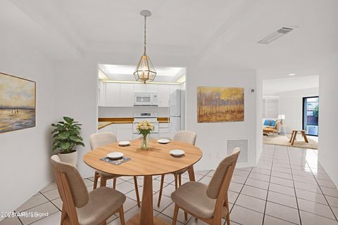 Photo of 5035 N 10th Place #108, Phoenix, AZ 85014 (MLS # 6950501)