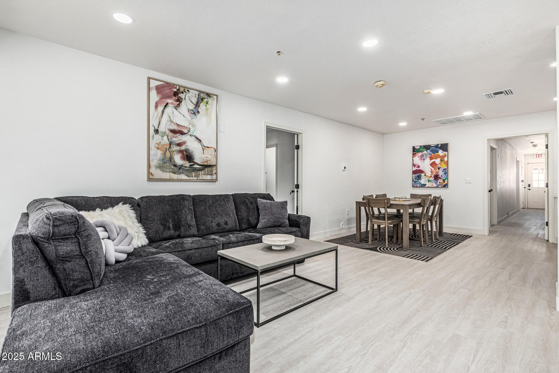 1314 E ORANGE Street