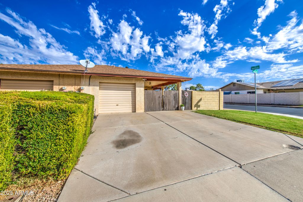Photo of 1934 E Inverness Avenue, Mesa, AZ 85204 (MLS # 6931616)
