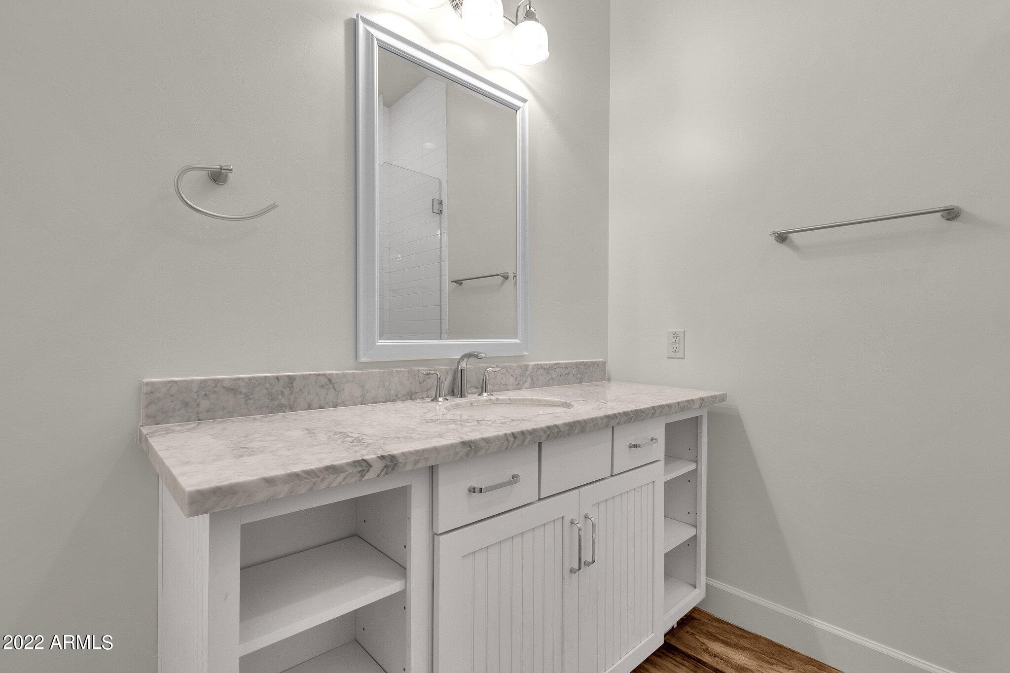CAMELBACK SIERRA - Residential