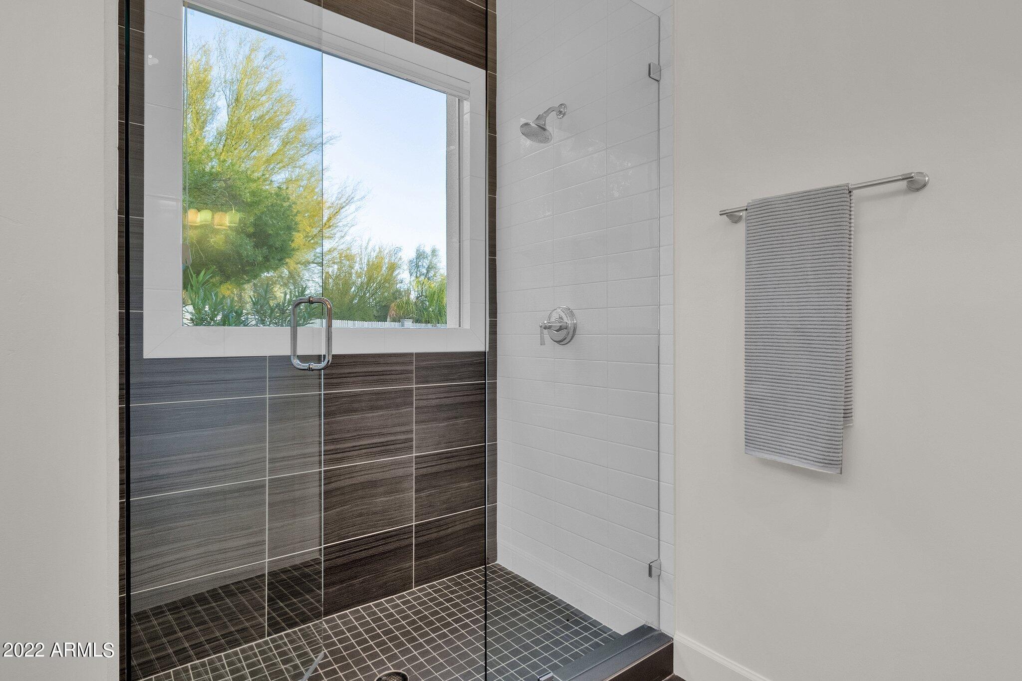 CAMELBACK SIERRA - Residential