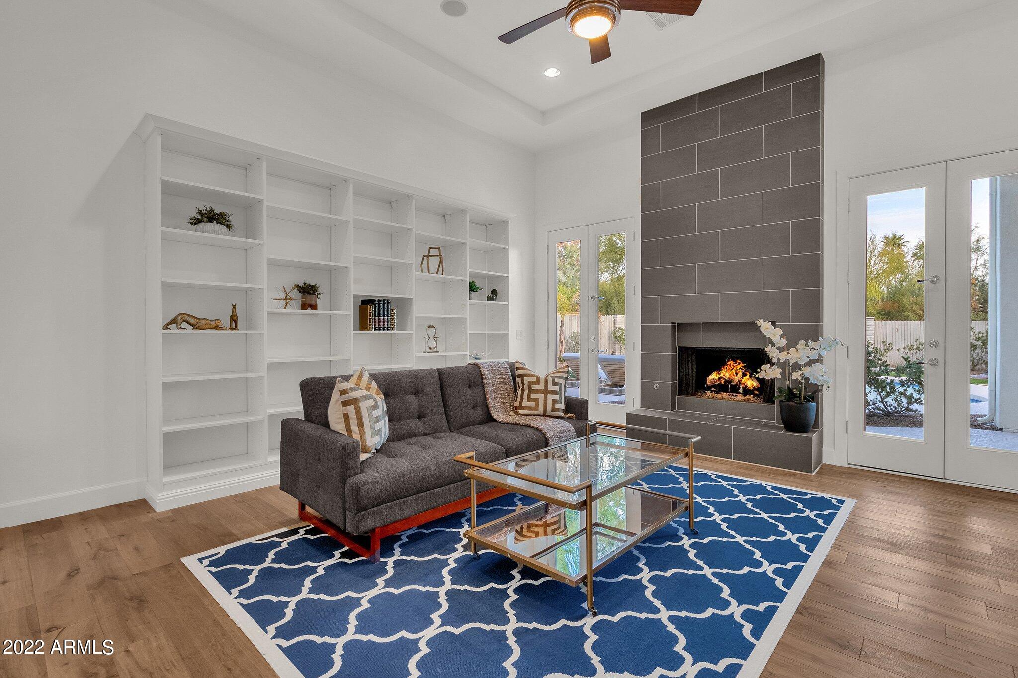 CAMELBACK SIERRA - Residential