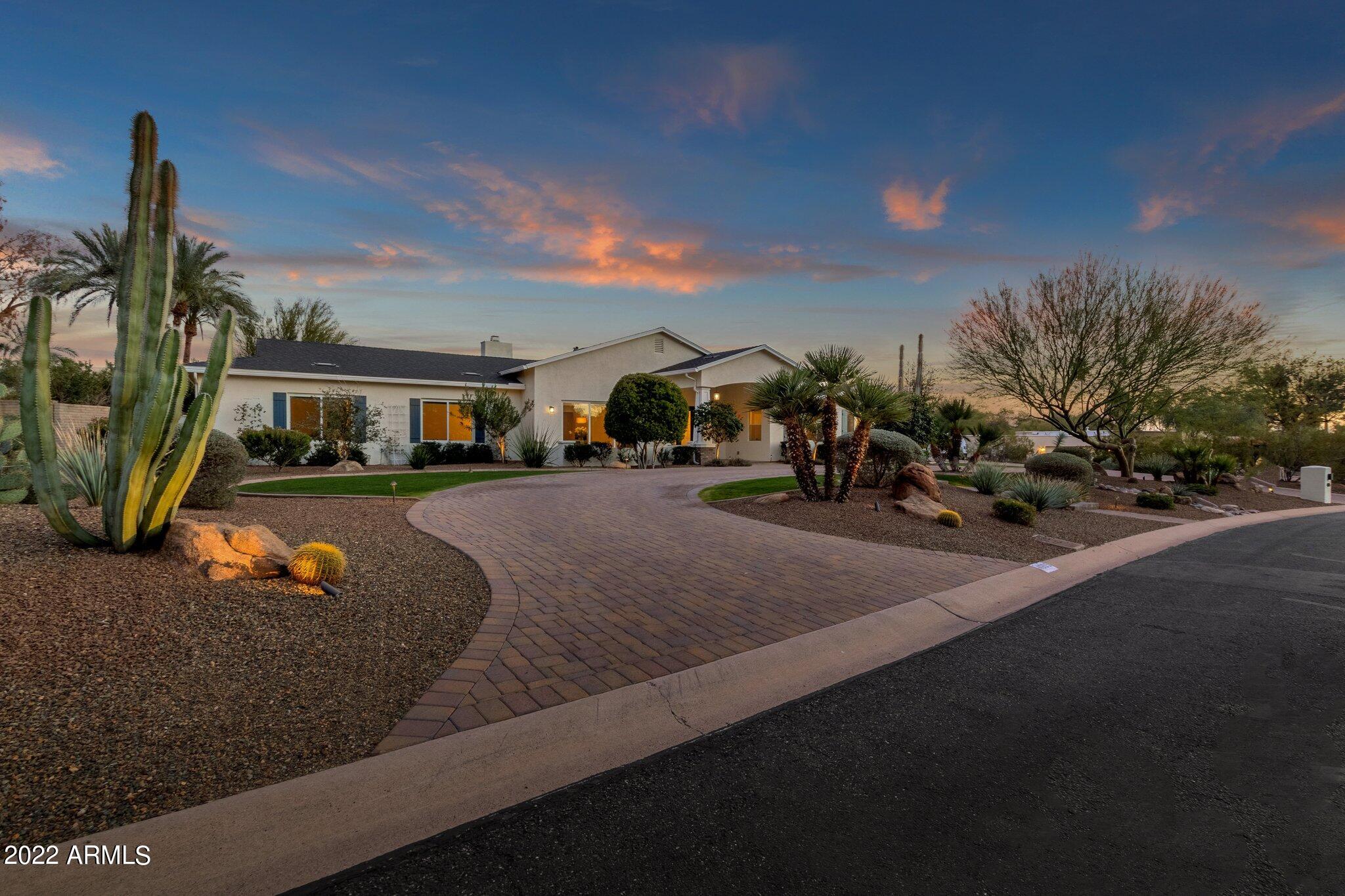 CAMELBACK SIERRA - Residential