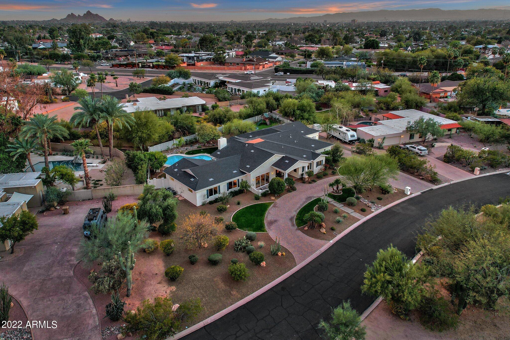 CAMELBACK SIERRA - Residential