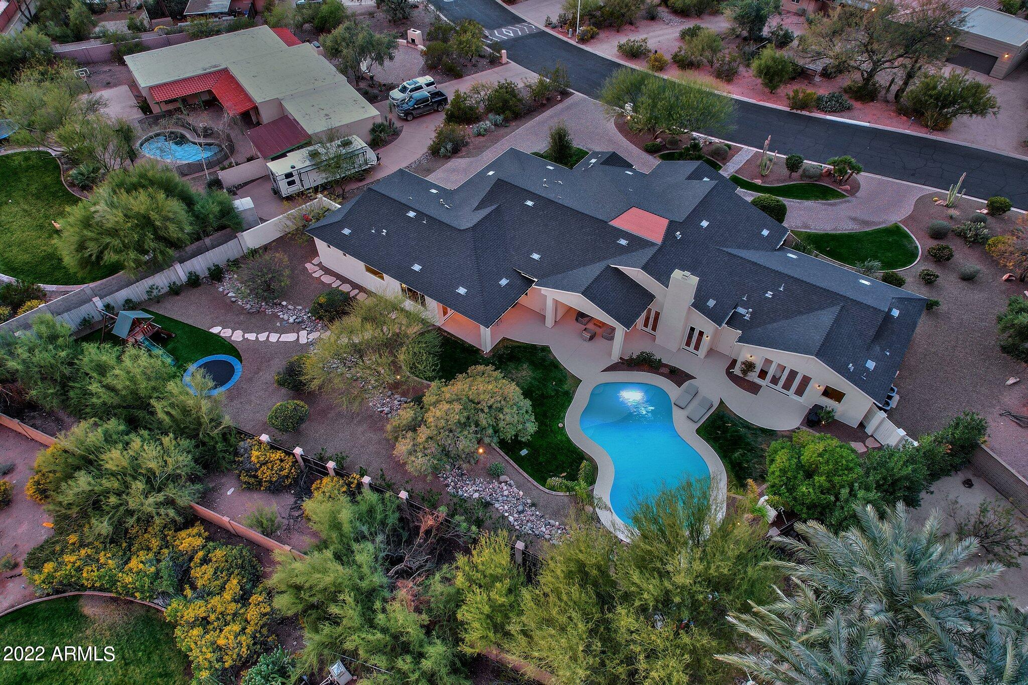 CAMELBACK SIERRA - Residential