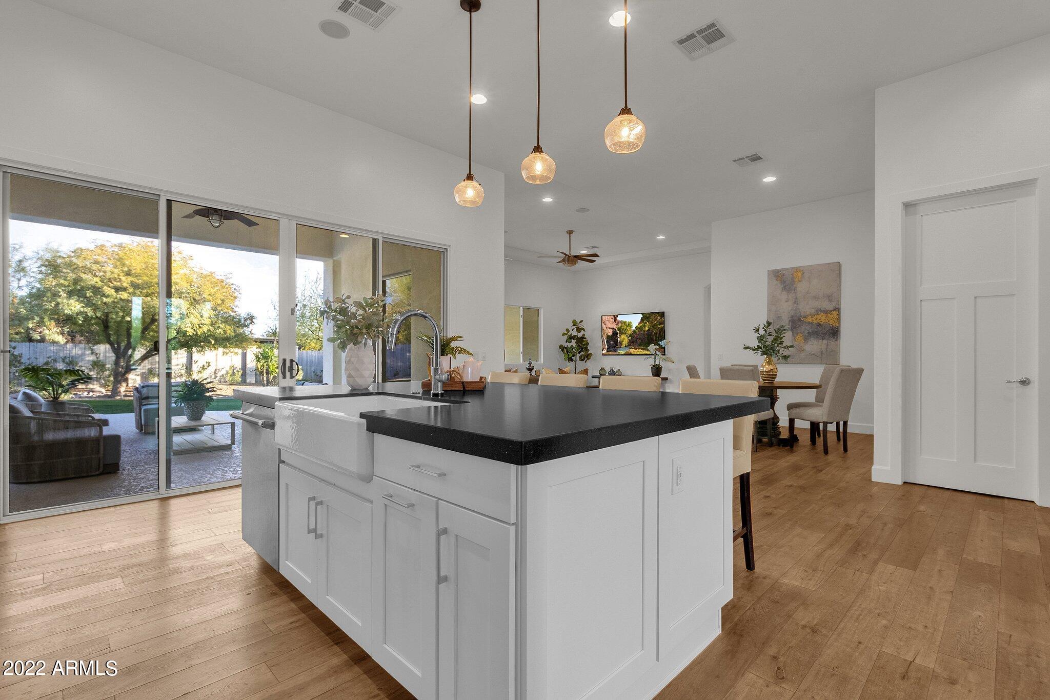 CAMELBACK SIERRA - Residential