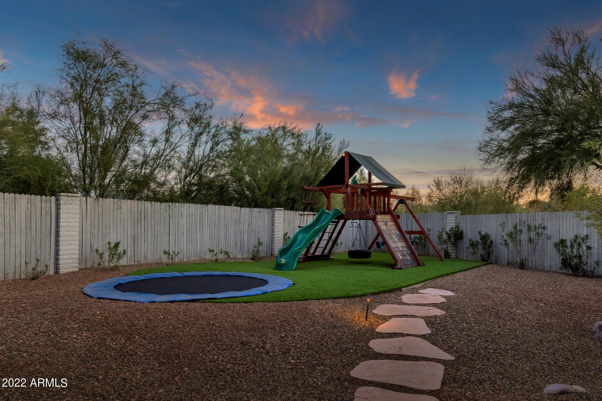 CAMELBACK SIERRA - Residential