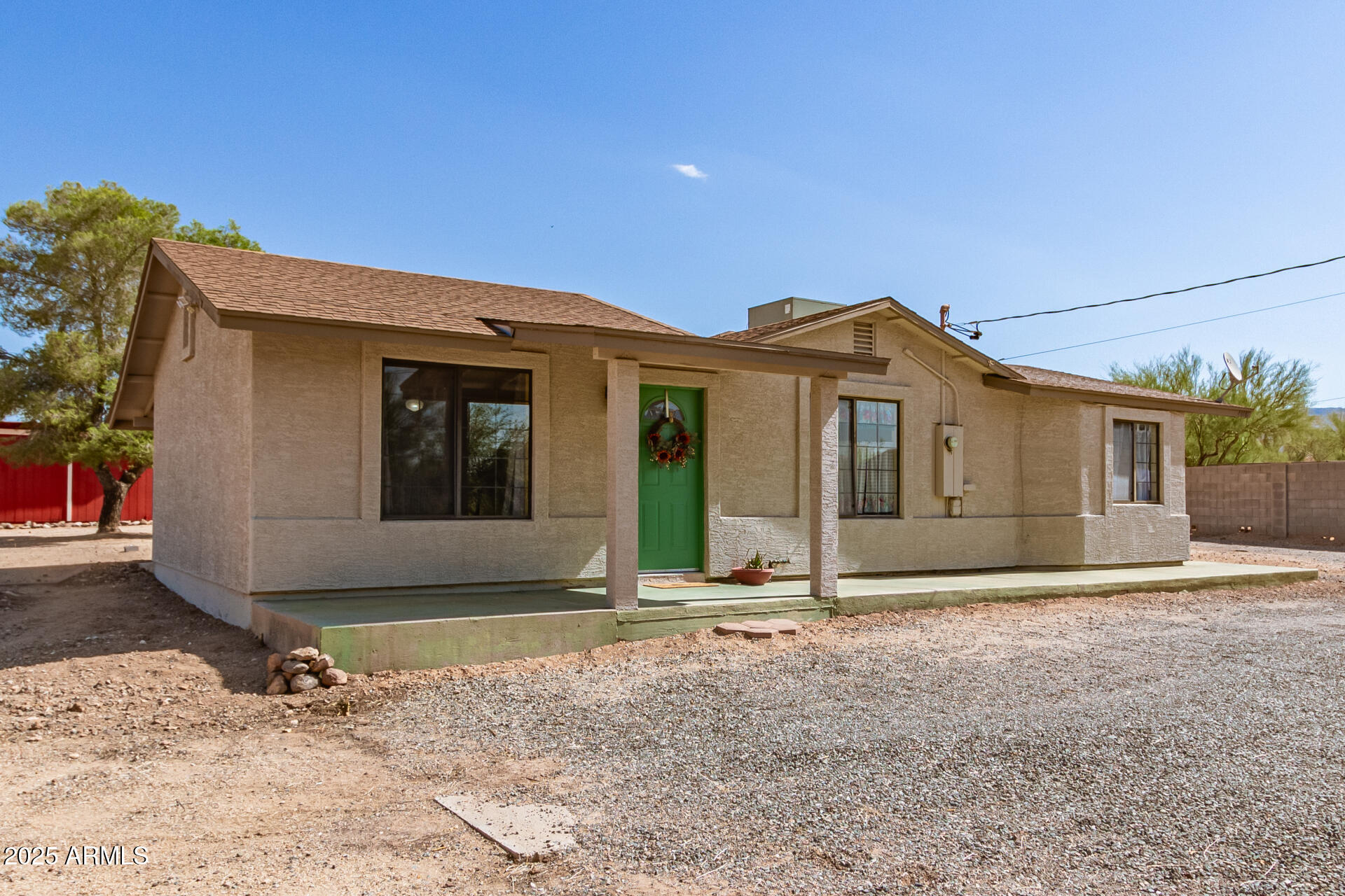 Homes 4 44446 N 14TH Street
