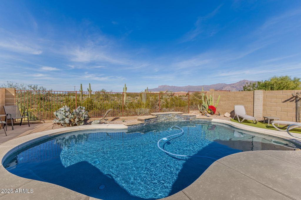 Photo of 9740 E Stone Circle Lane, Gold Canyon, AZ 85118 (MLS # 6969153)