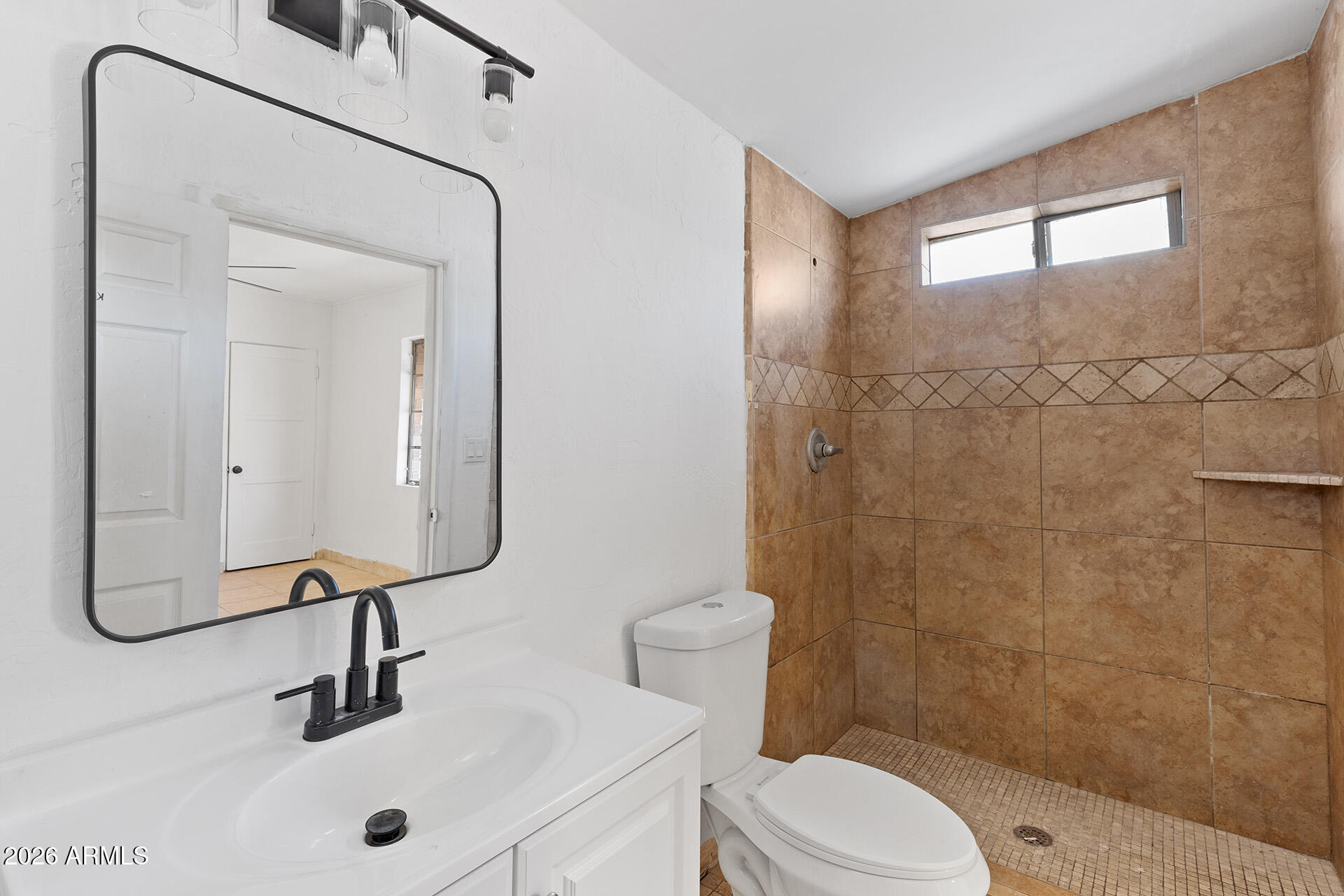 2935 E PORTLAND Street