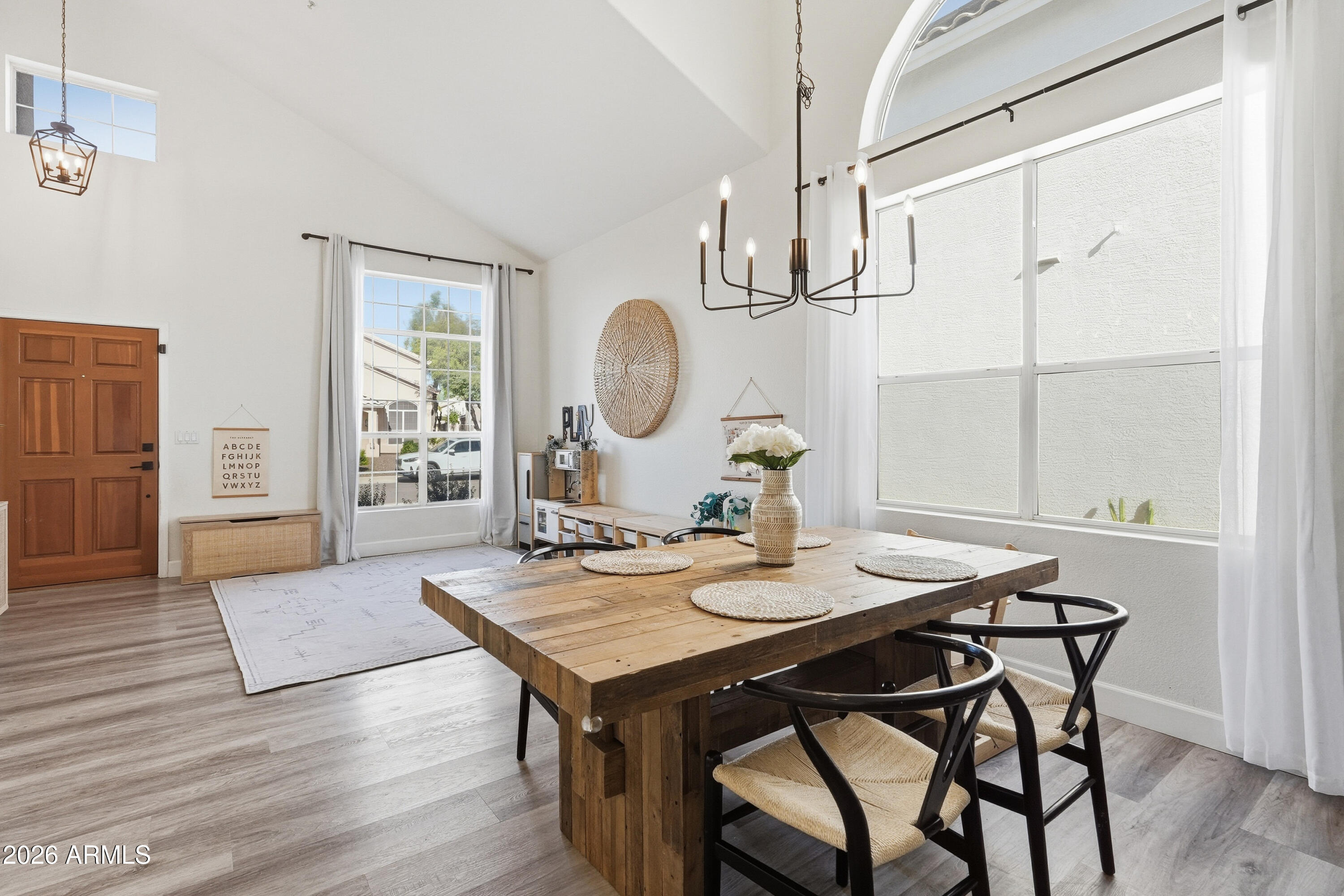 9231 E DREYFUS Place