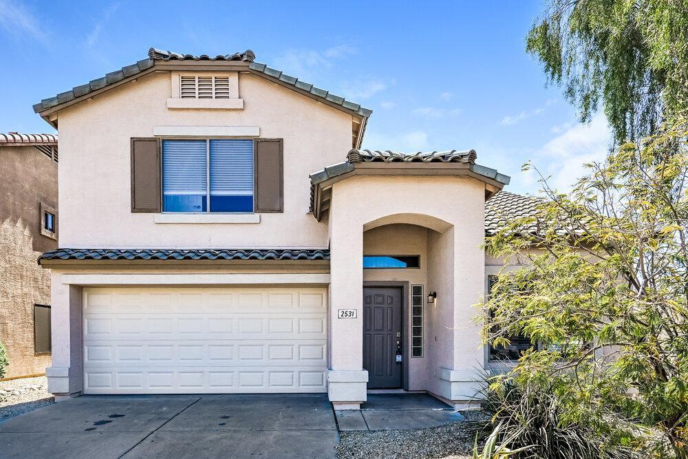 2531 W White Feather Lane