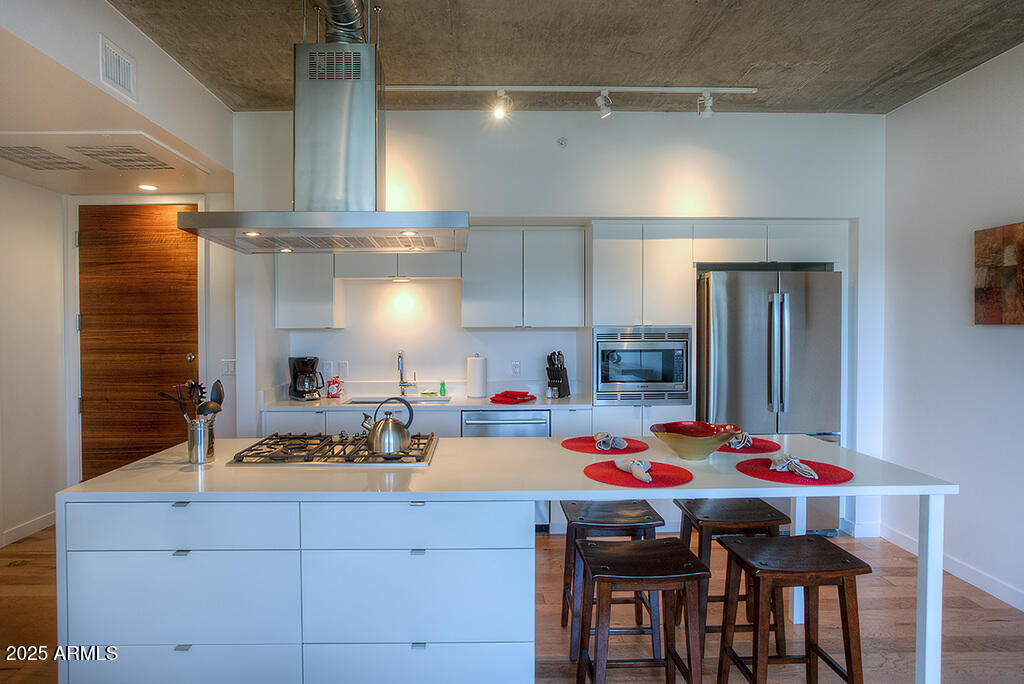 100 W PORTLAND Street 506