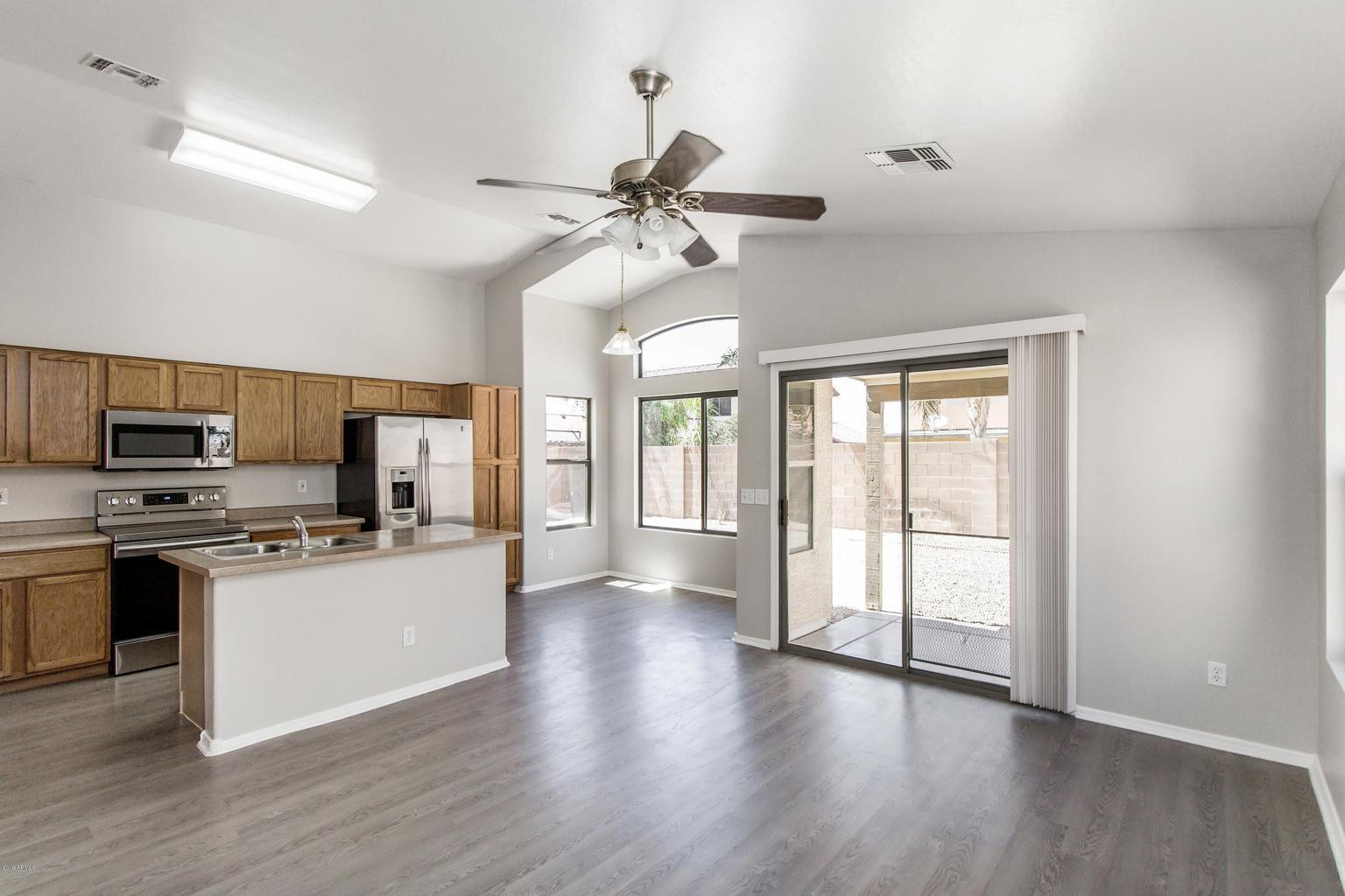 1478 E 10th Place