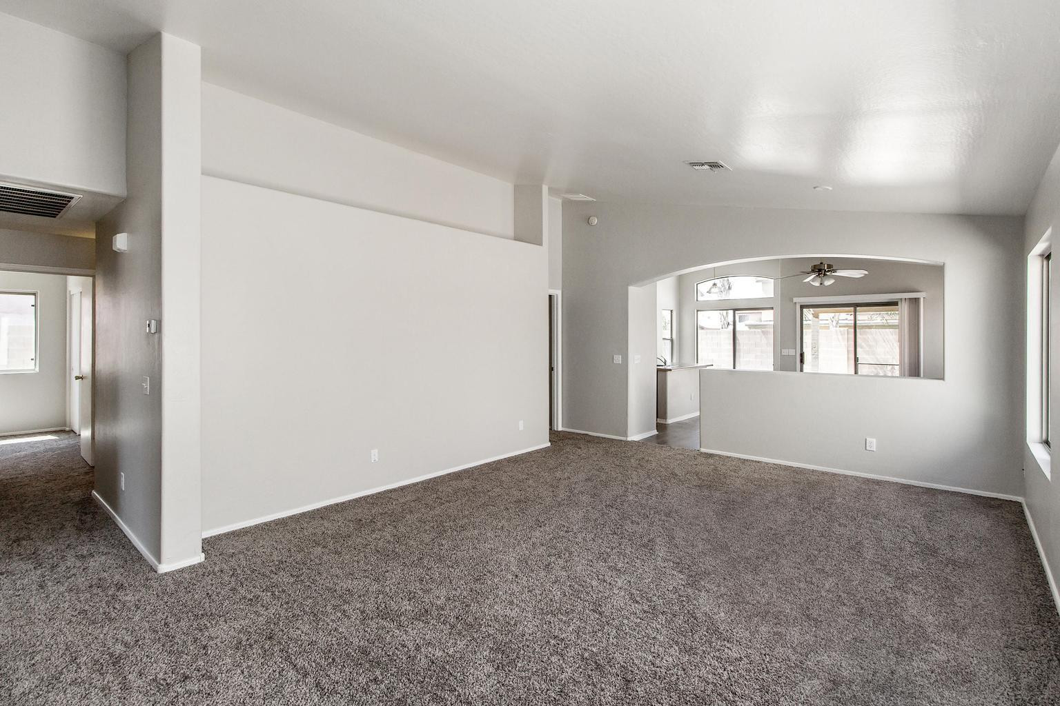 1478 E 10th Place