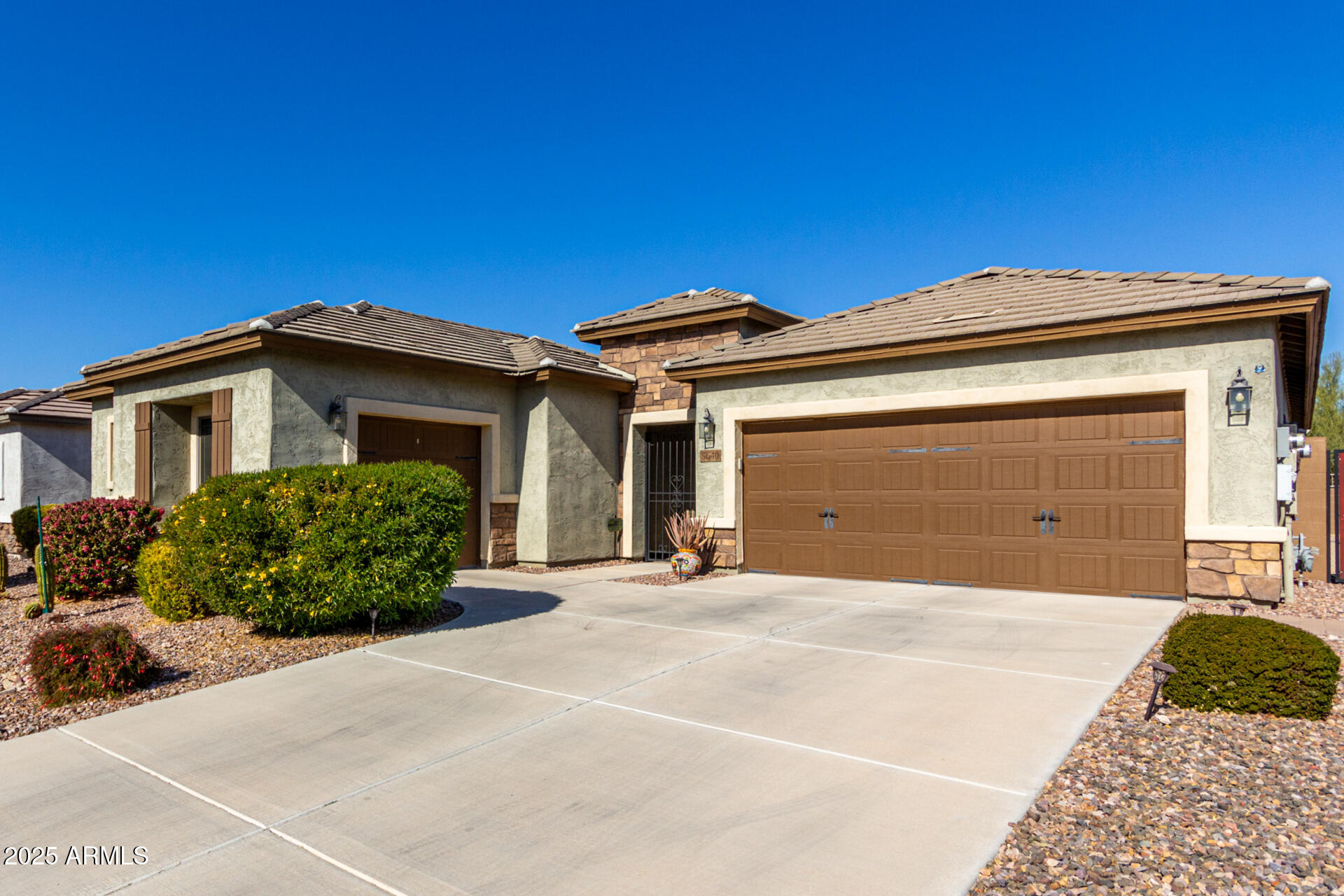5640 W VICTORY Way