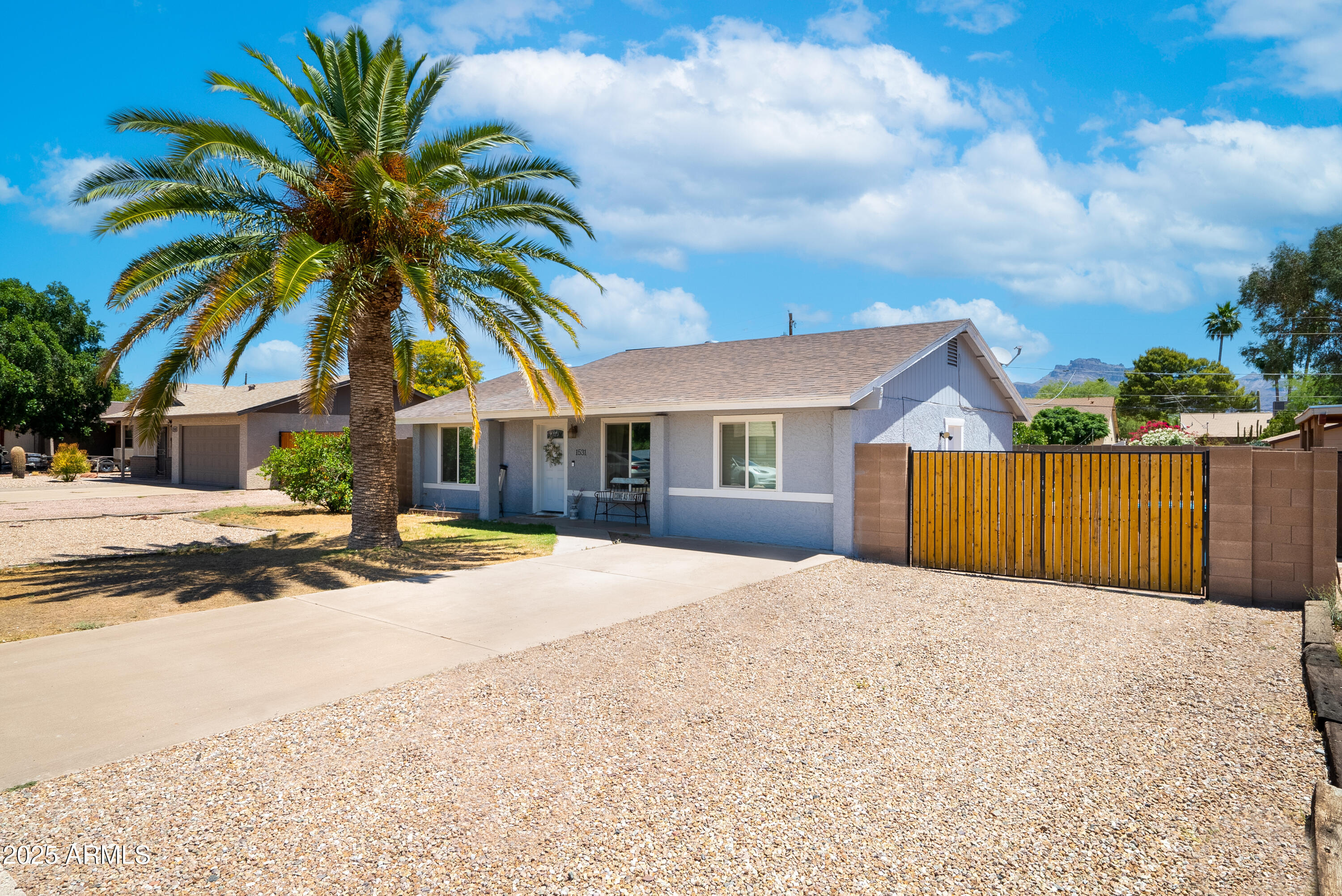1531 S PADRE Road