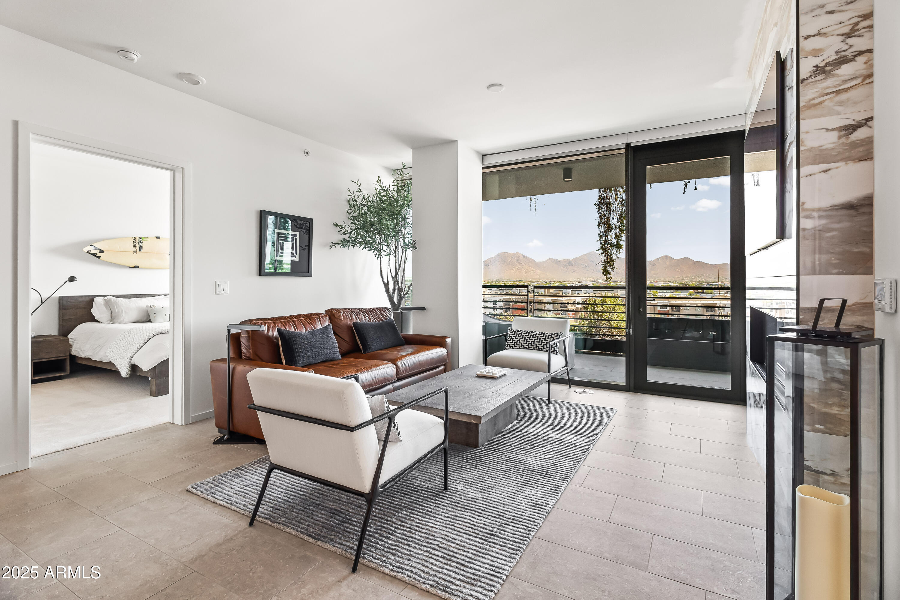 7180 E KIERLAND Boulevard 811