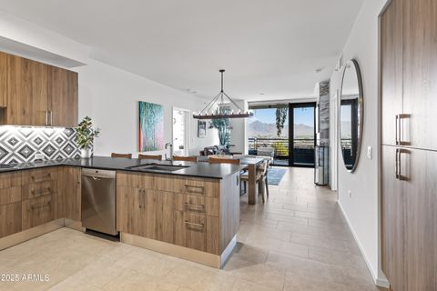 7180 E KIERLAND Boulevard 811 Scottsdale AZ 85254