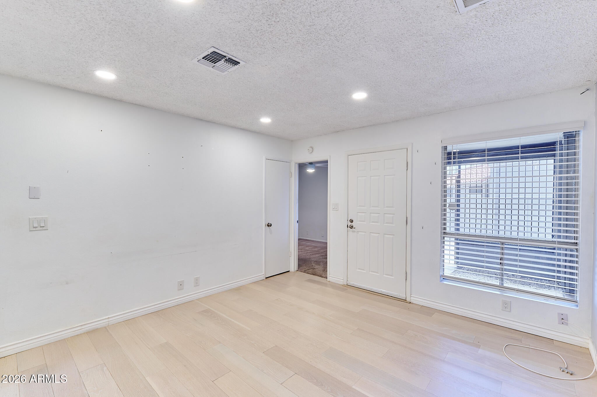 9027 W ELM Street 7
