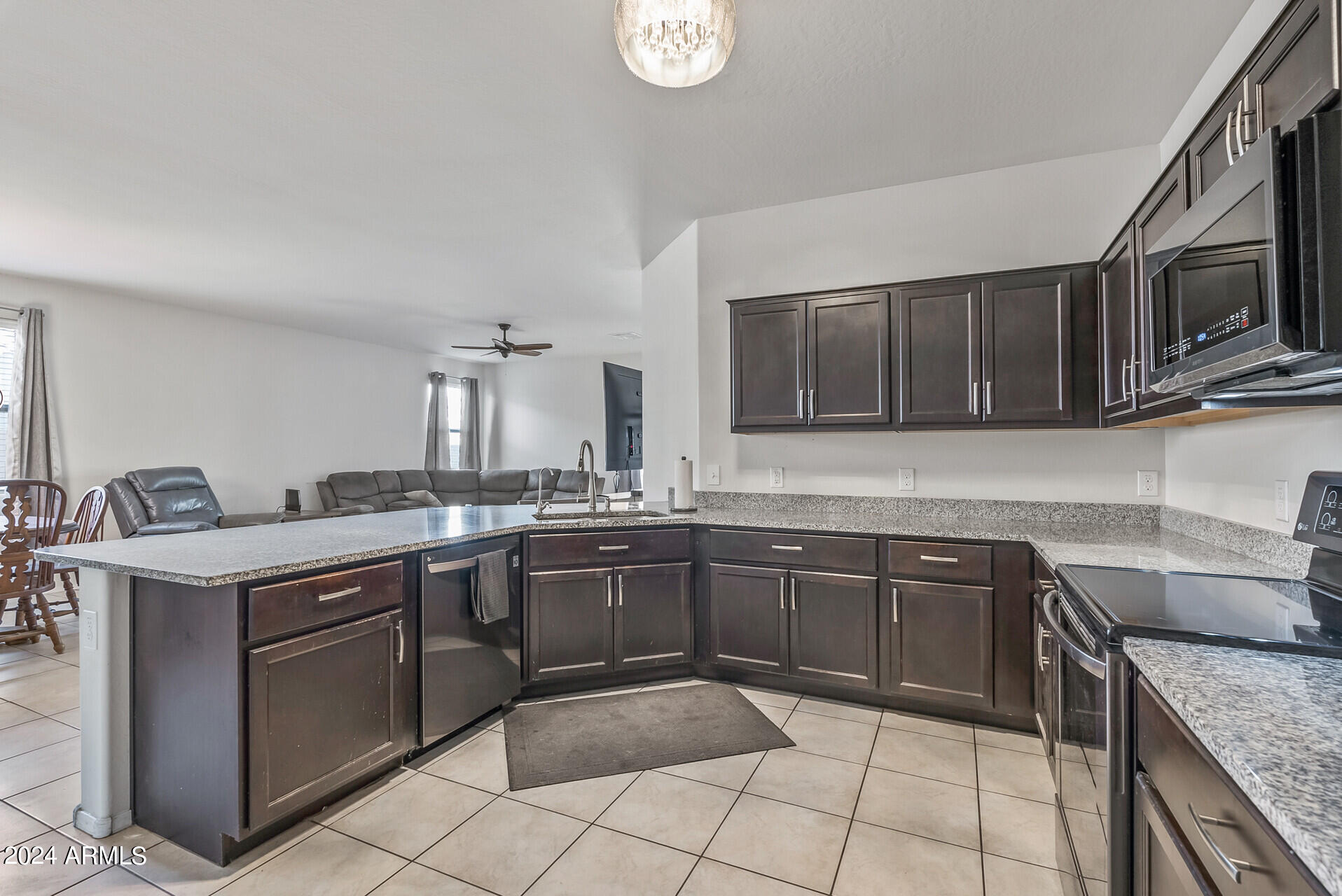 Buckeye, Arizona 85326, United States, 4 Bedrooms Bedrooms, ,2 BathroomsBathrooms,Residential,Active,40978