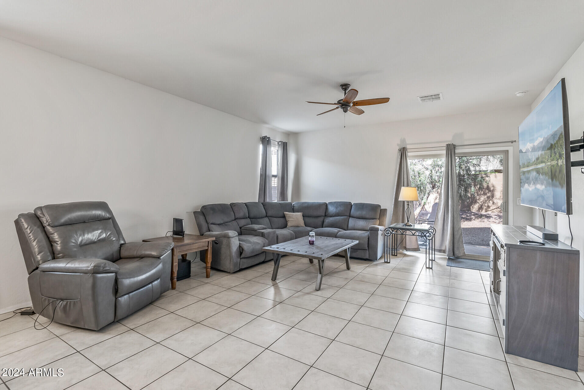 Buckeye, Arizona 85326, United States, 4 Bedrooms Bedrooms, ,2 BathroomsBathrooms,Residential,Active,40978