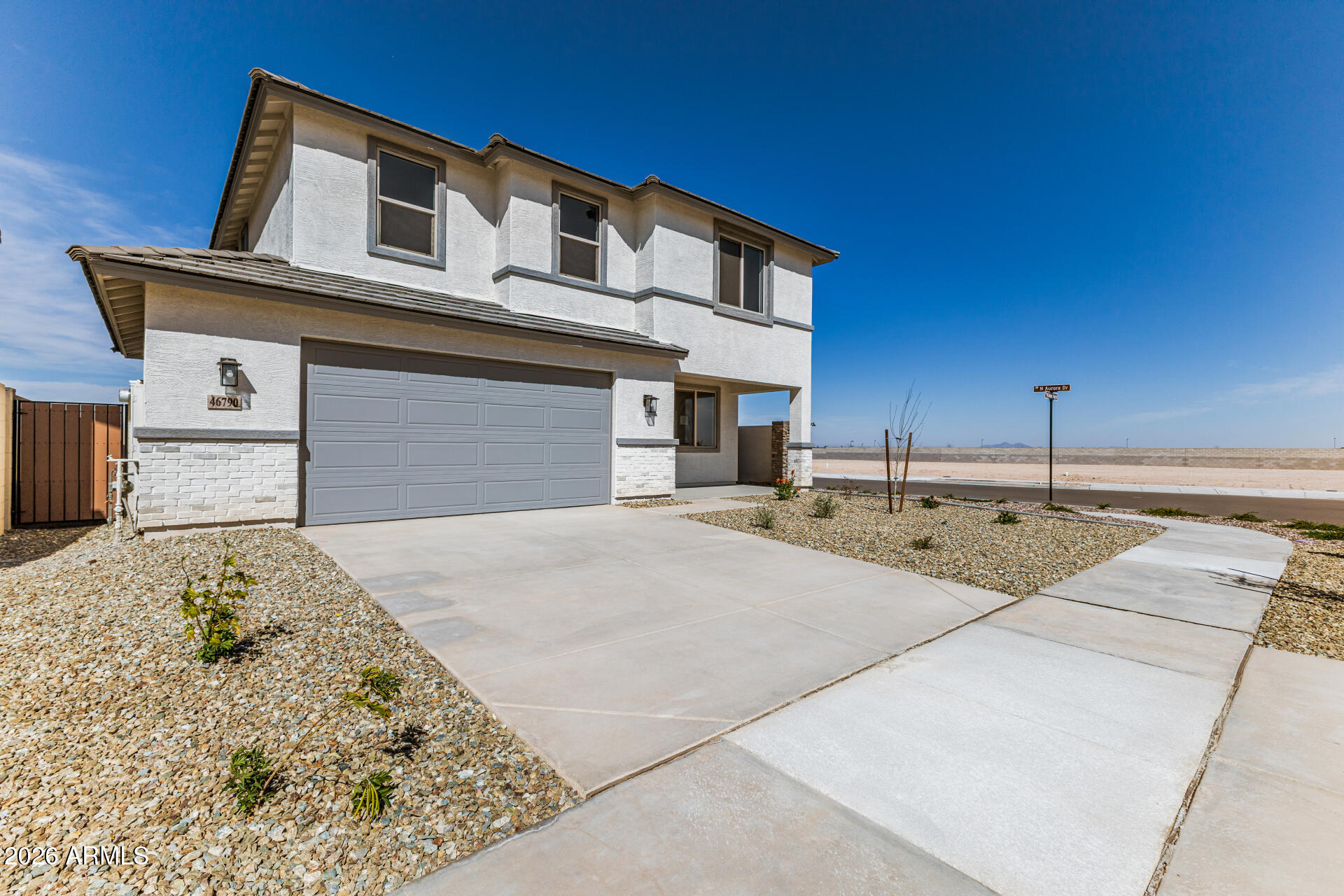 46790 W Crescent Moon Drive