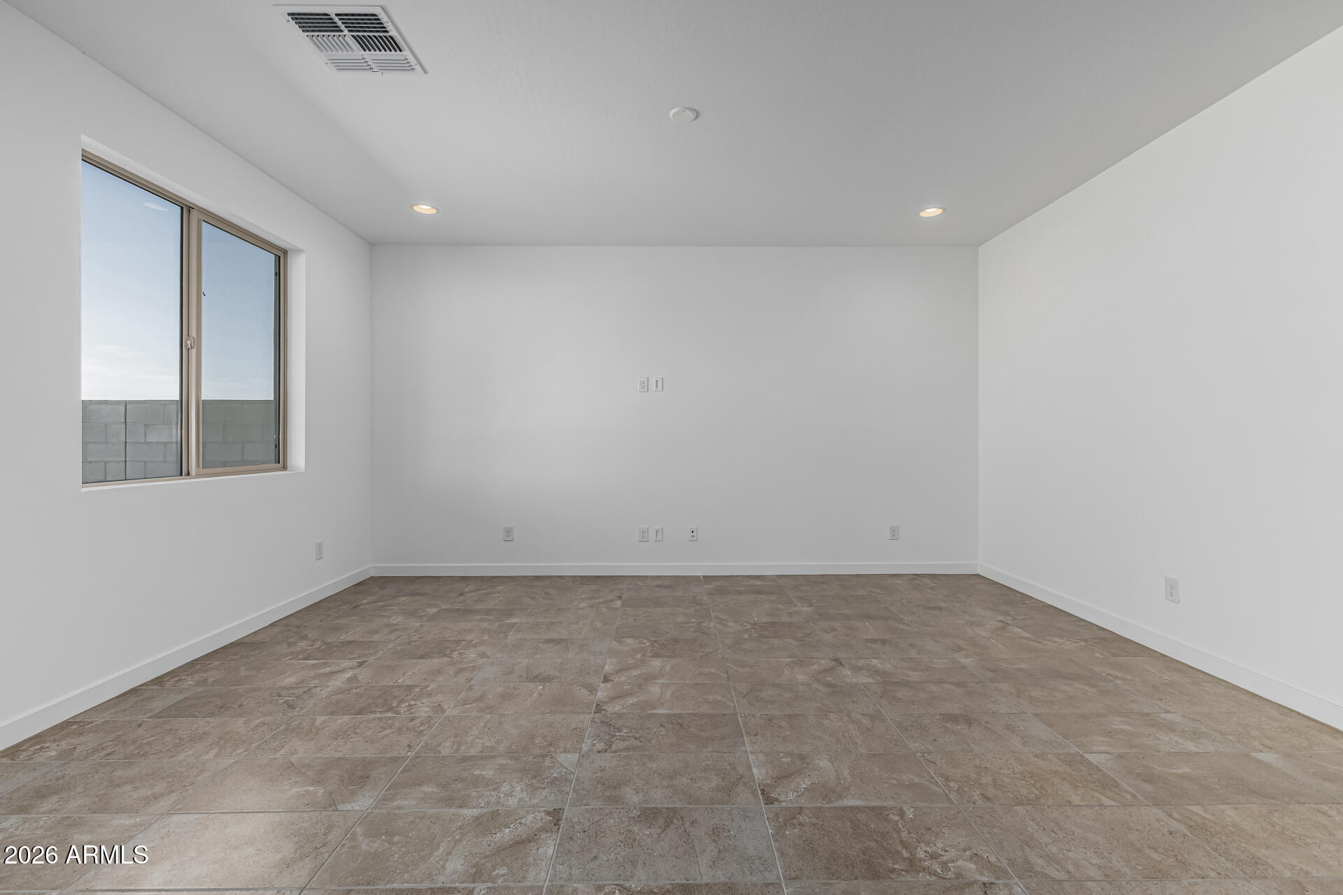 46790 W Crescent Moon Drive