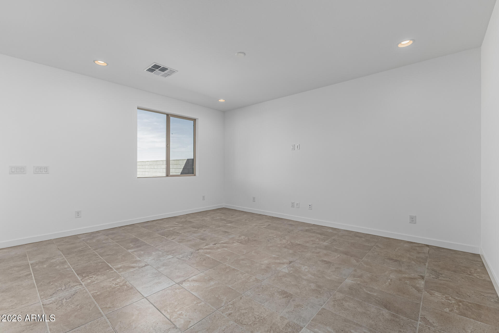 46790 W Crescent Moon Drive