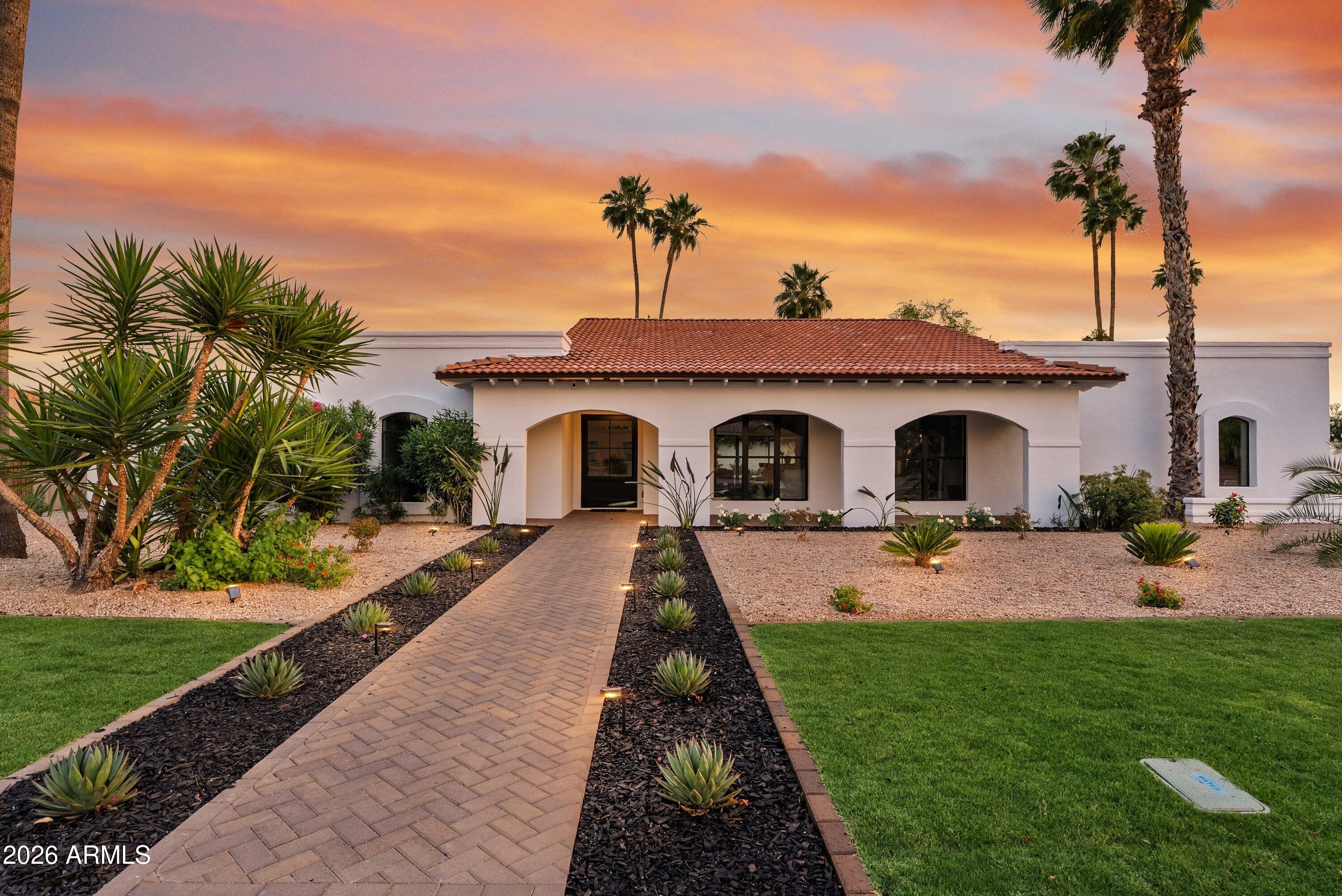 5701 E WINDROSE Drive