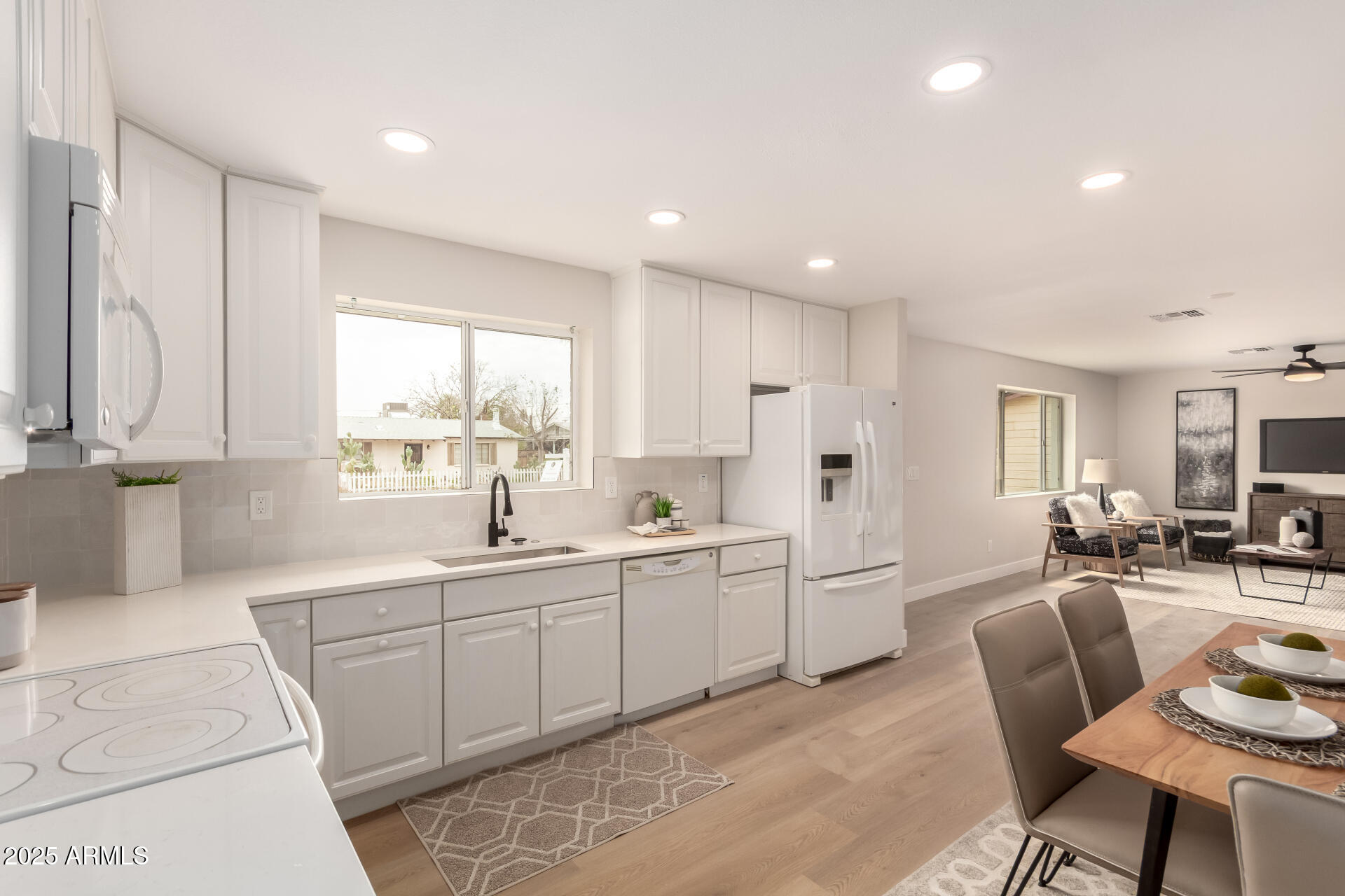 2408 W Flower Street