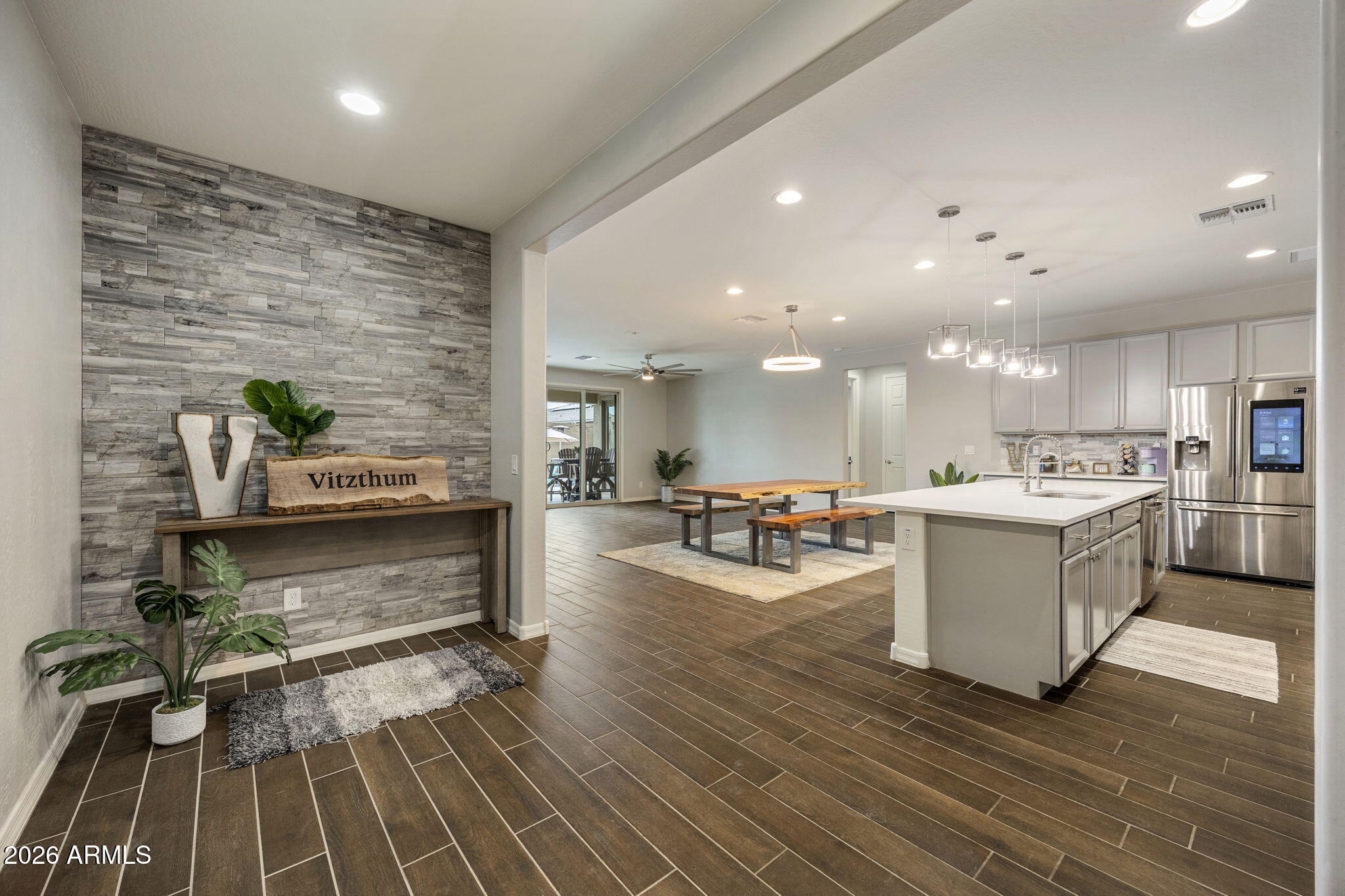 FALCON VIEW - Residential