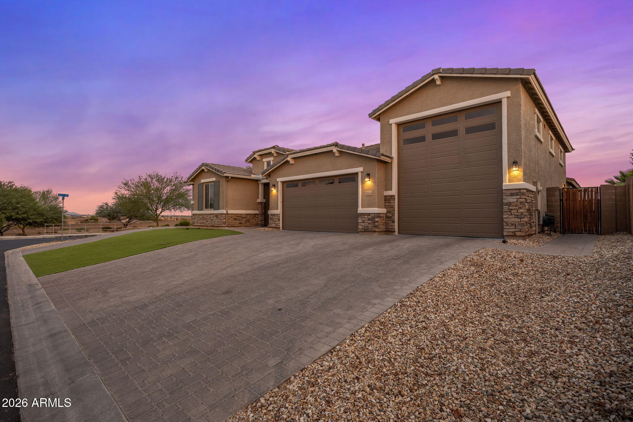 FALCON VIEW - Residential