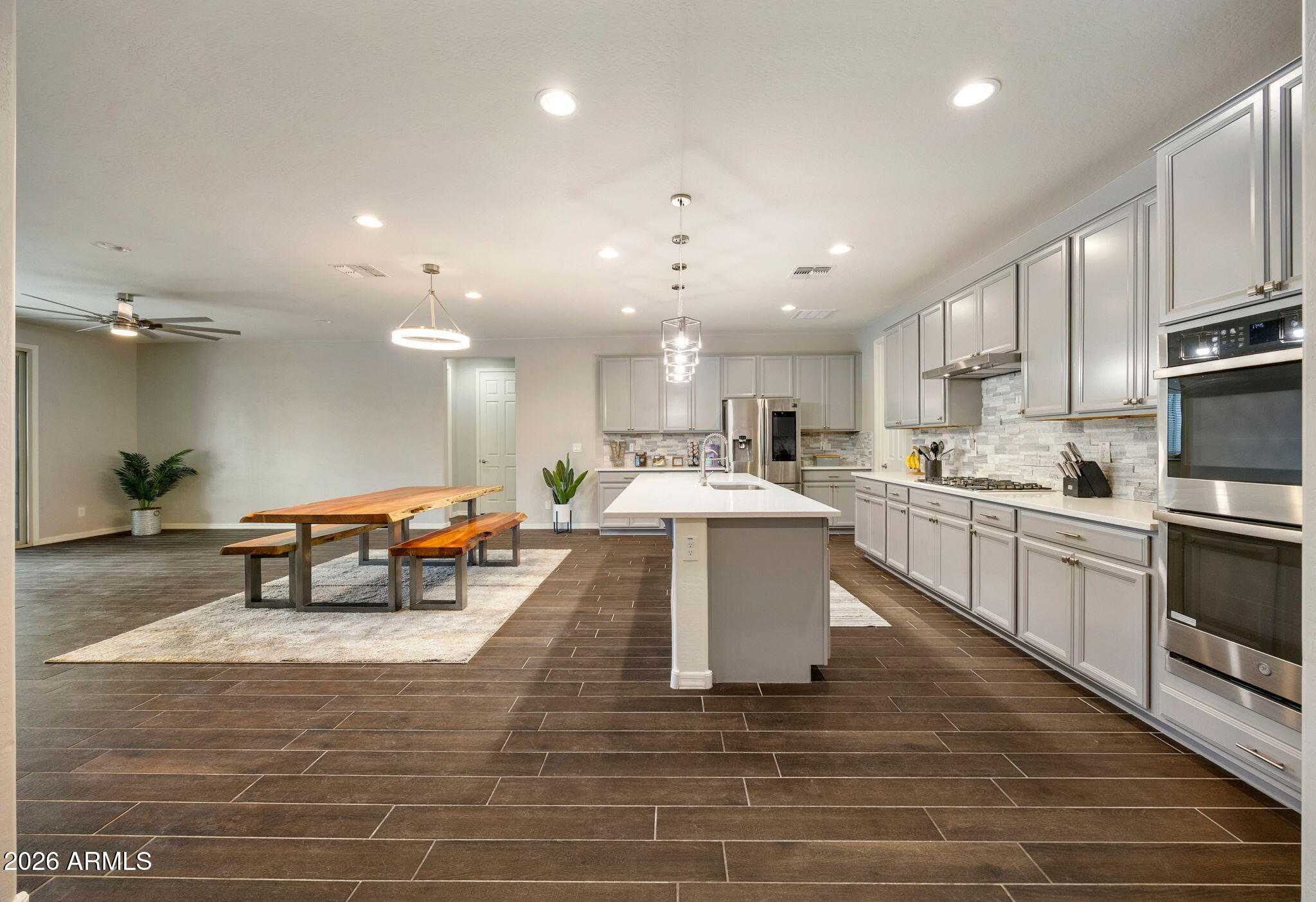 FALCON VIEW - Residential