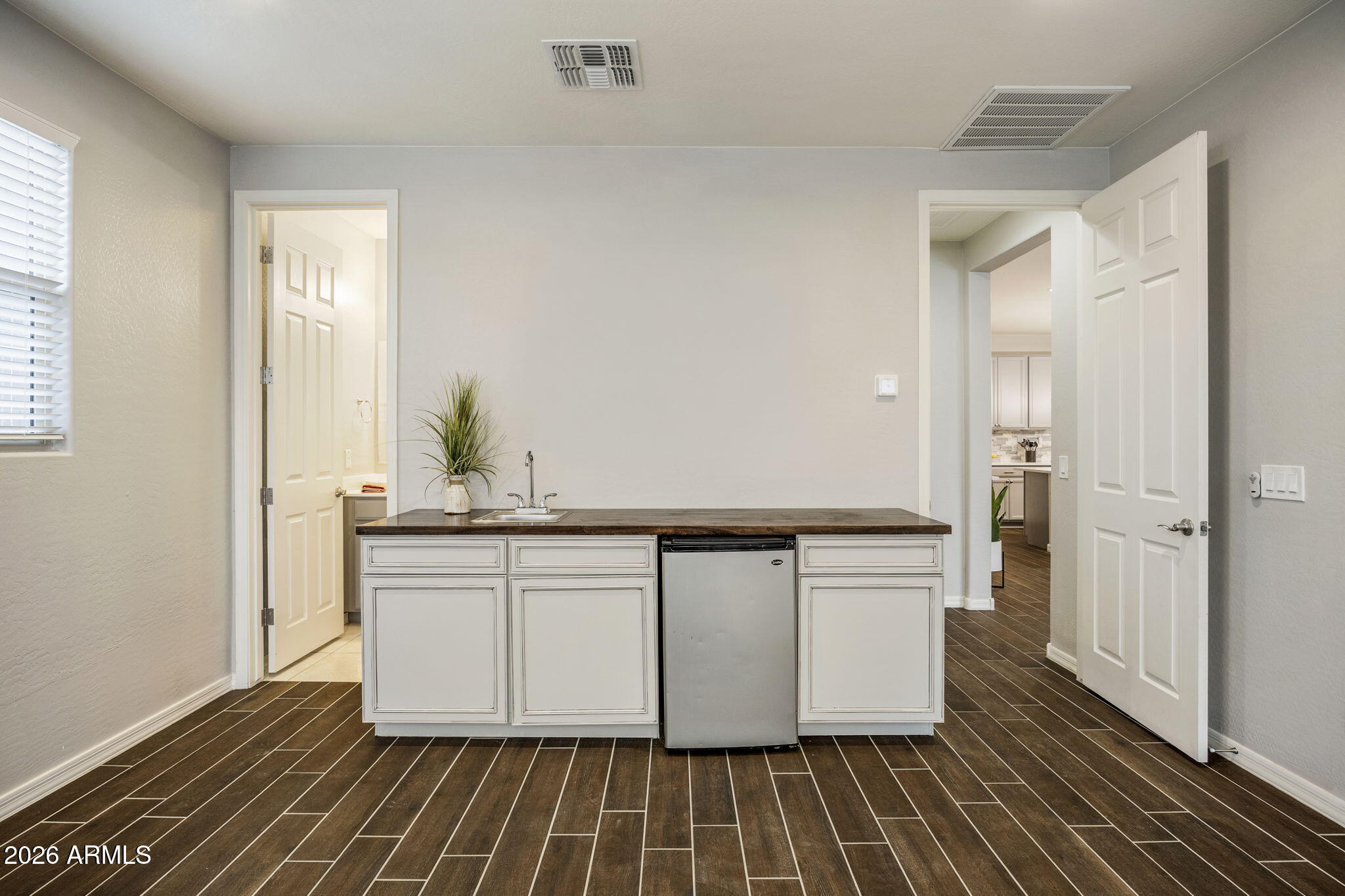 FALCON VIEW - Residential