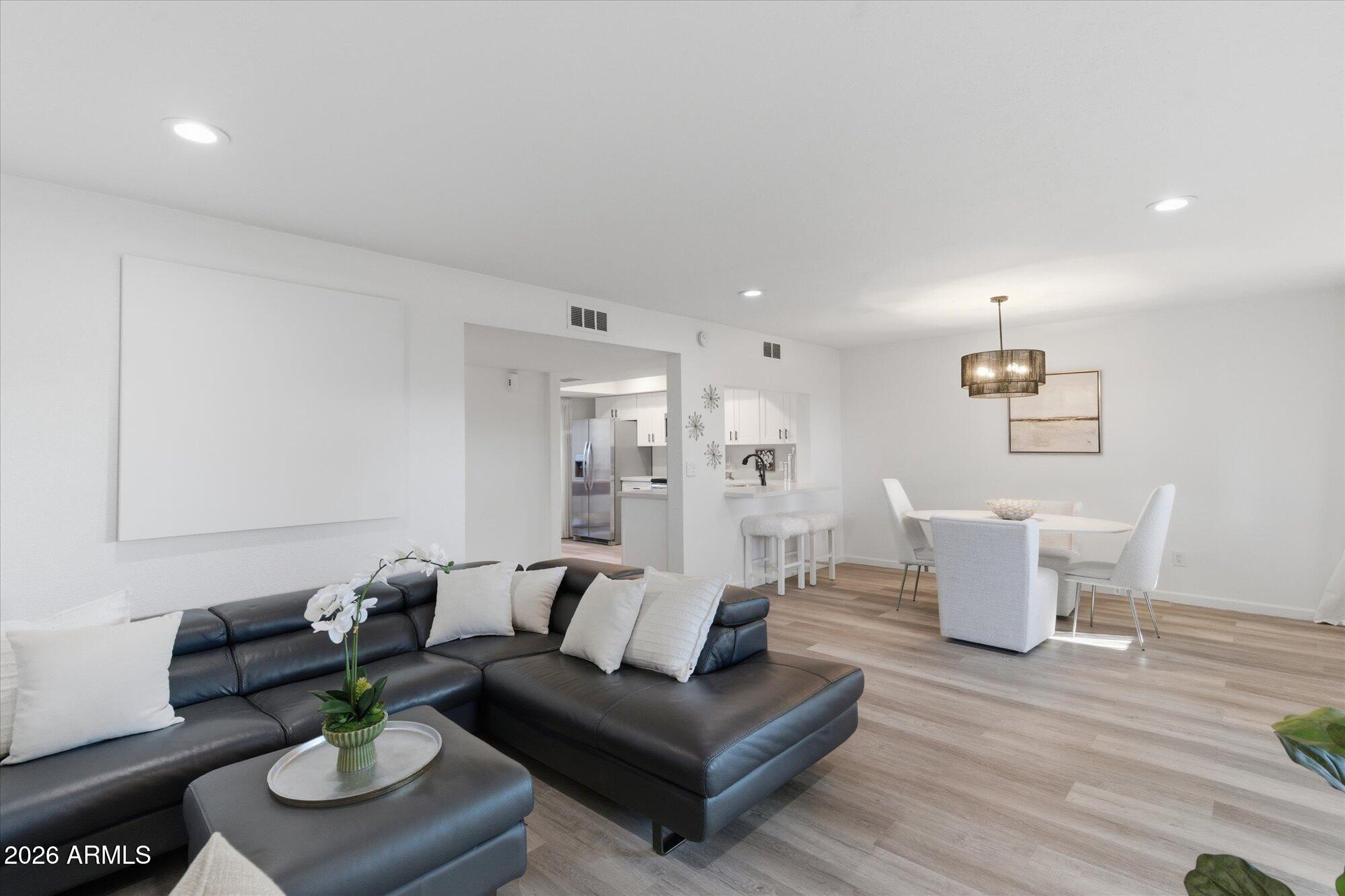 4019 E CHARTER OAK Road