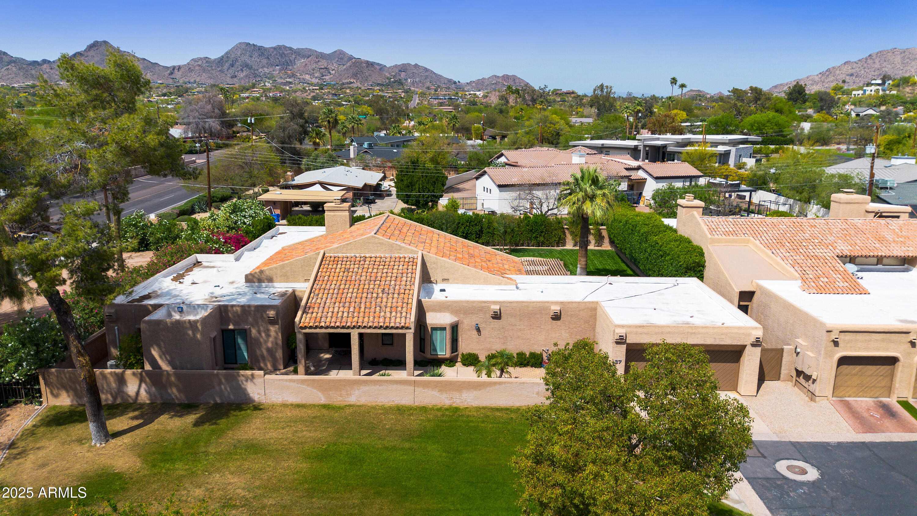 4436 E CAMELBACK Road 37